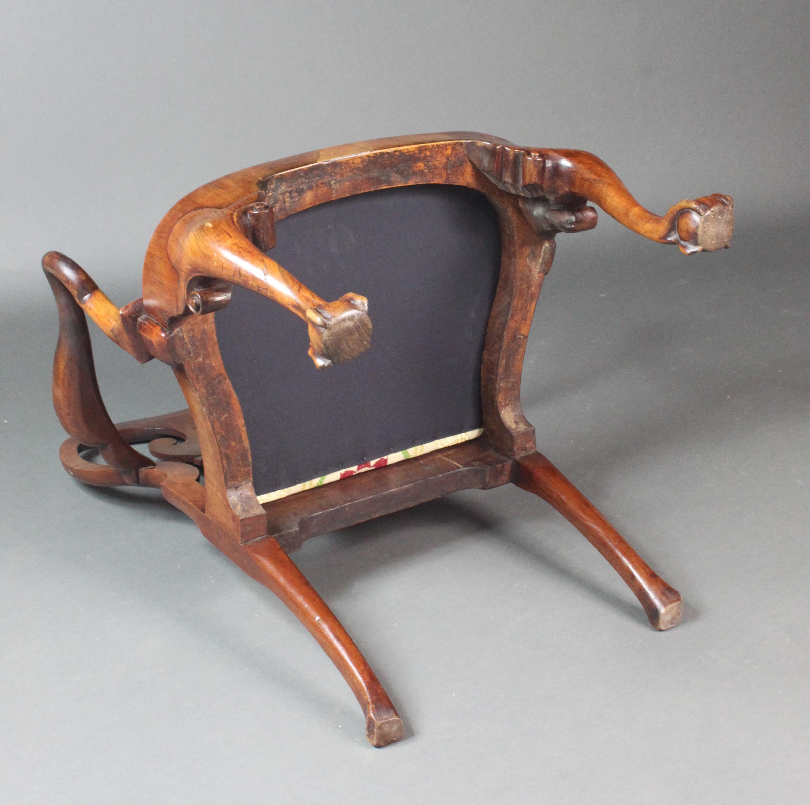 18th Century Walnut Arm Chair In Good Condition In Bradford-on-Avon, Wiltshire