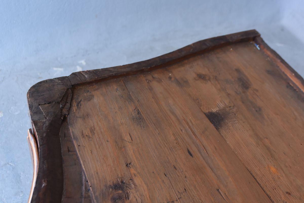 Cassapanca in noce del XVIII secolo in vendita 11