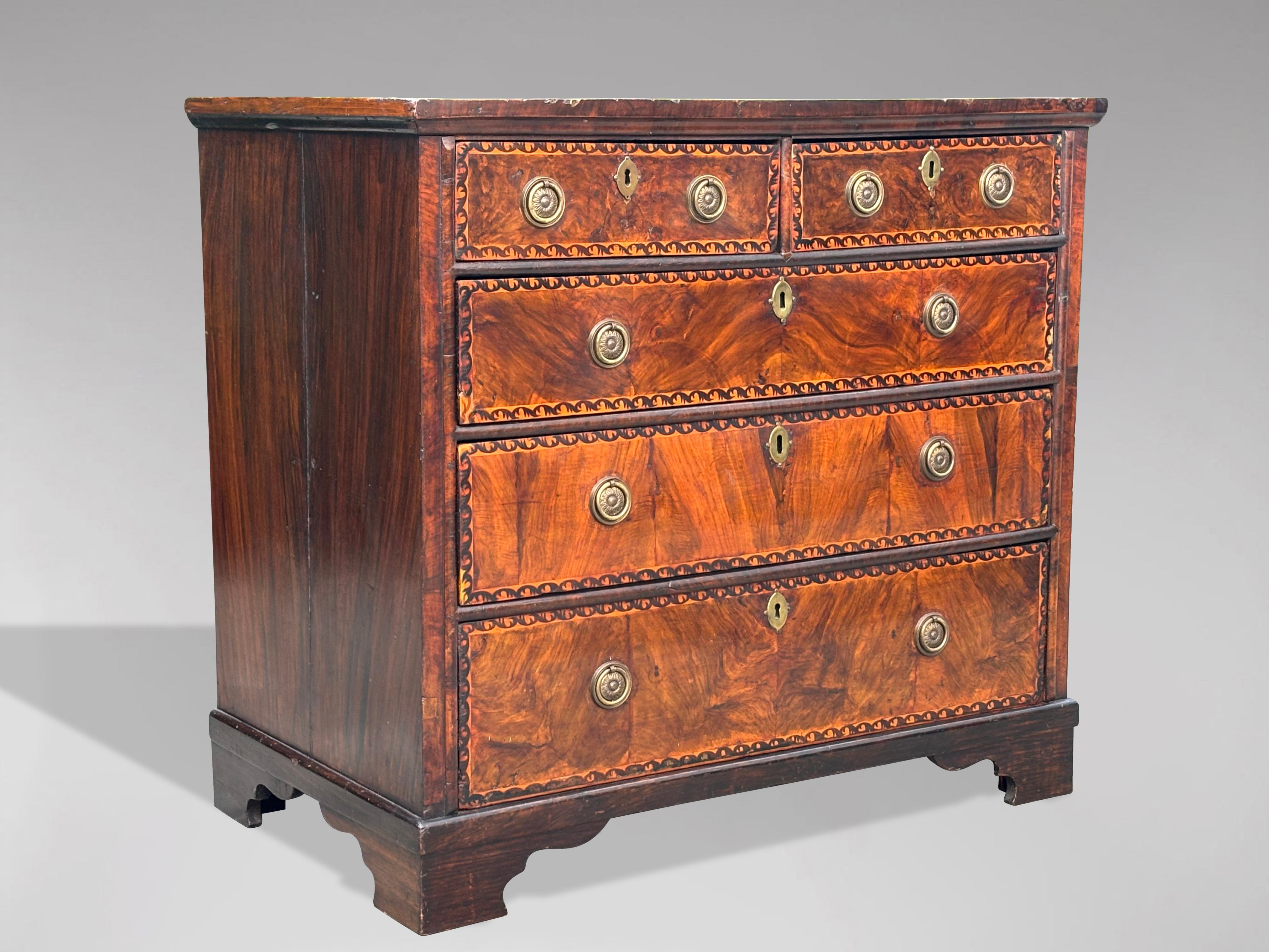 18th Century Walnut Chest of Drawers For Sale 4