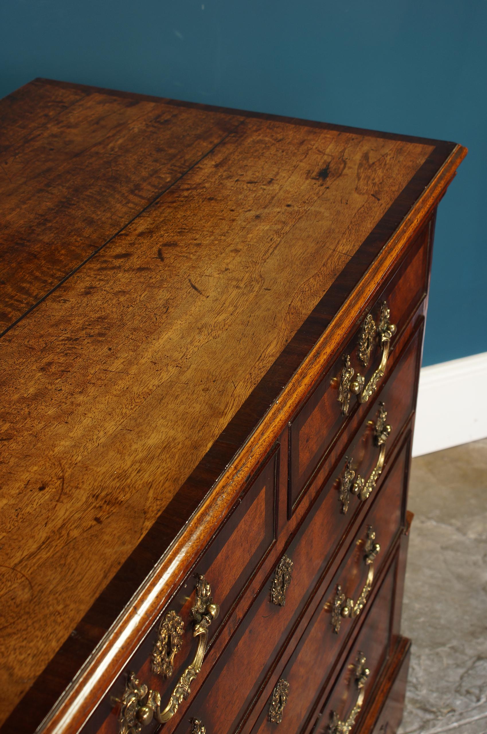 English 18th Century Walnut Chest Of Drawers. For Sale