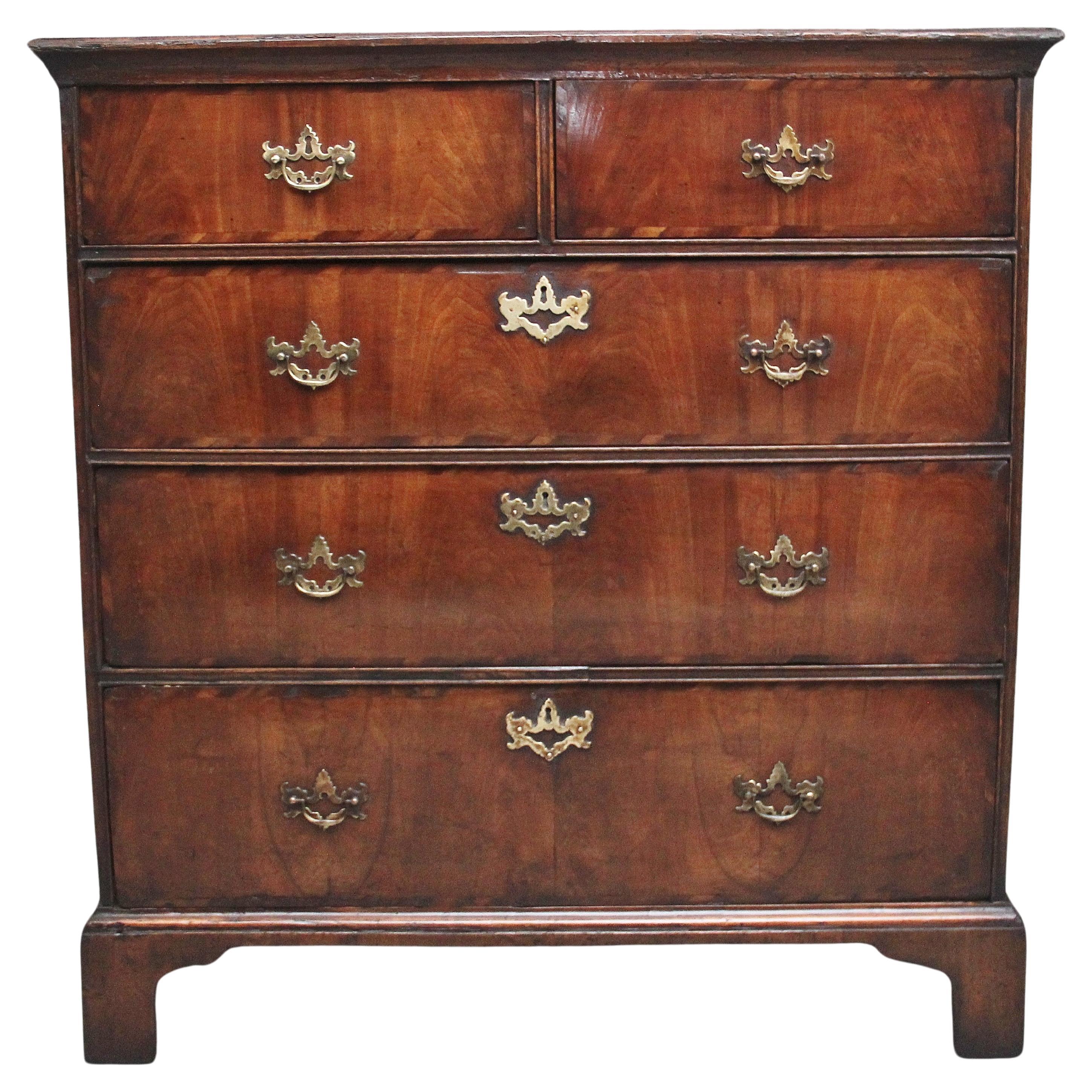 18th Century walnut chest of drawers For Sale at 1stDibs