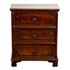 18th Century Walnut Chest of Drawers
