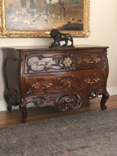 18th century walnut commode