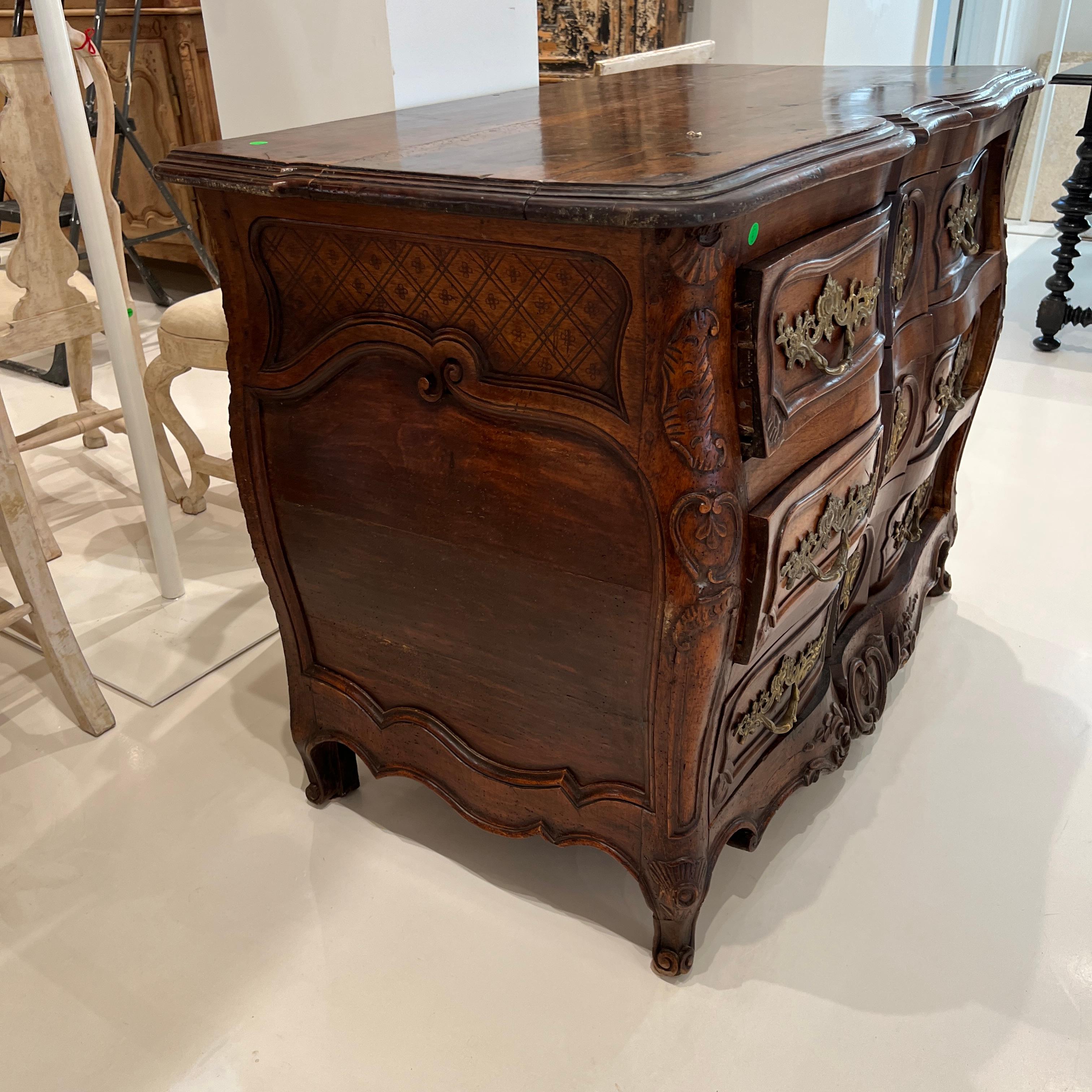 Carved 18th Century Walnut Commode from the Rhone Valley For Sale