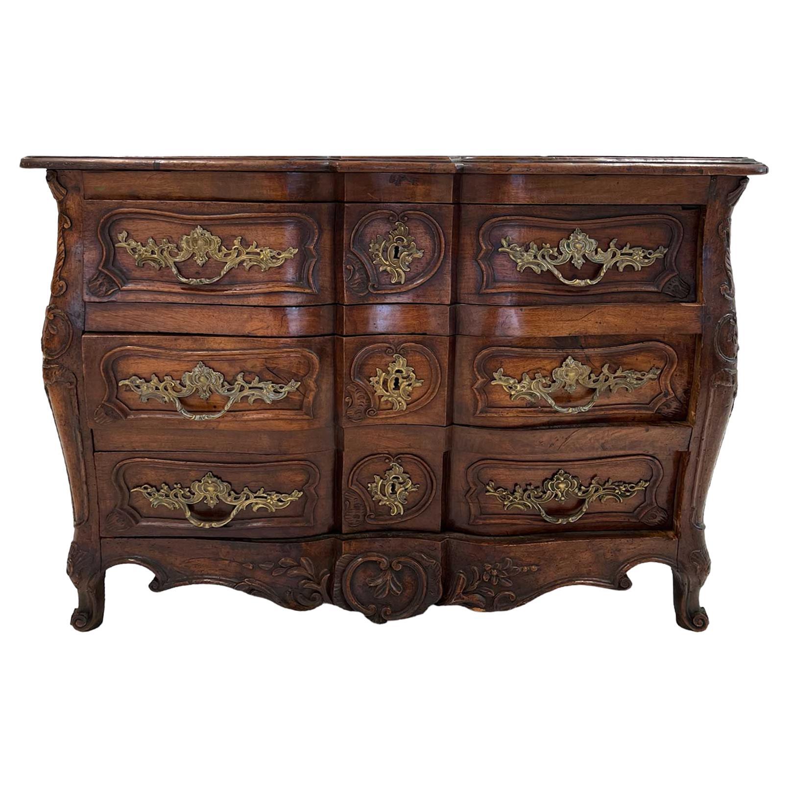 18th Century Walnut Commode from the Rhone Valley For Sale