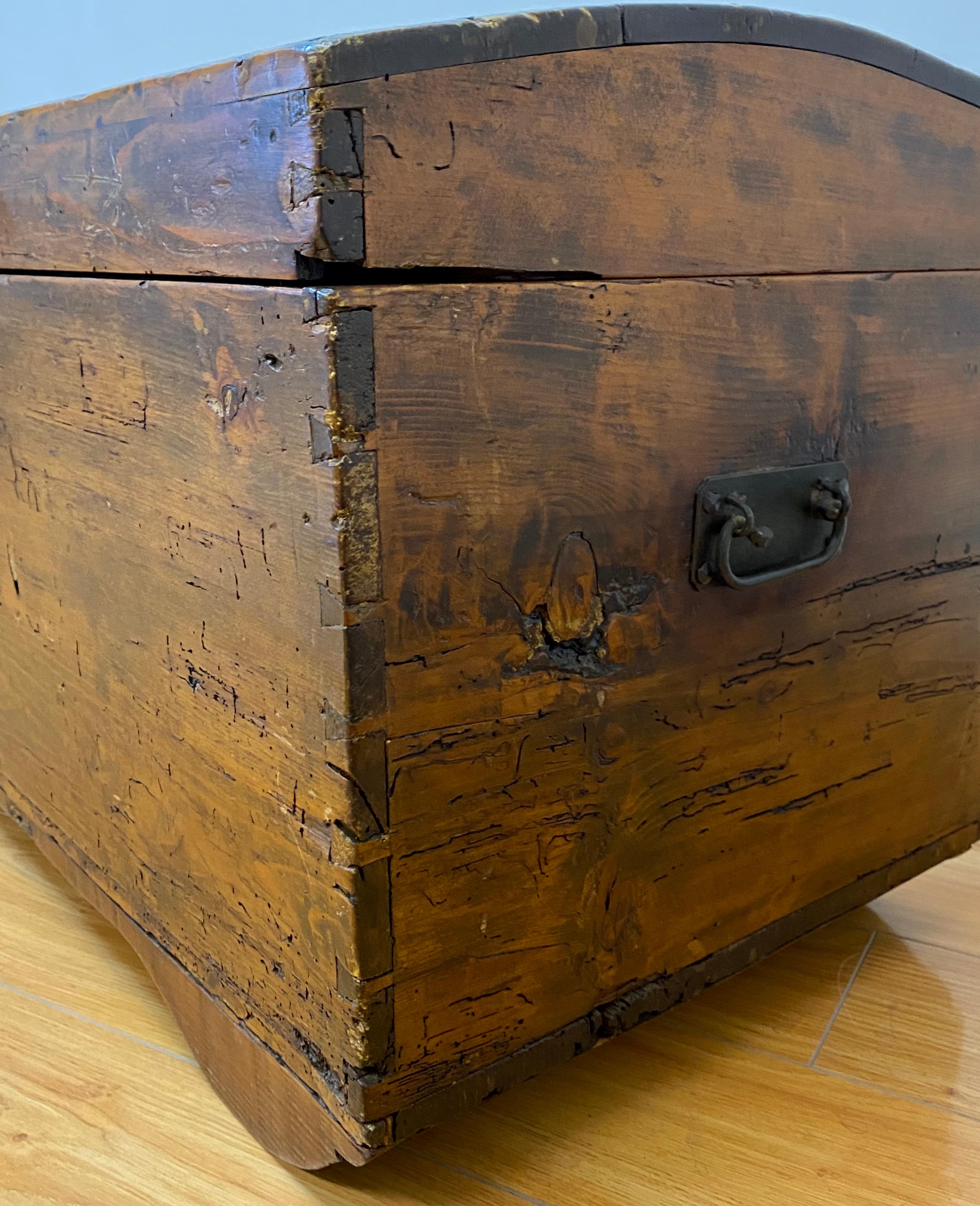 18th Century Walnut Dome Top Peasants Trunk For Sale 3