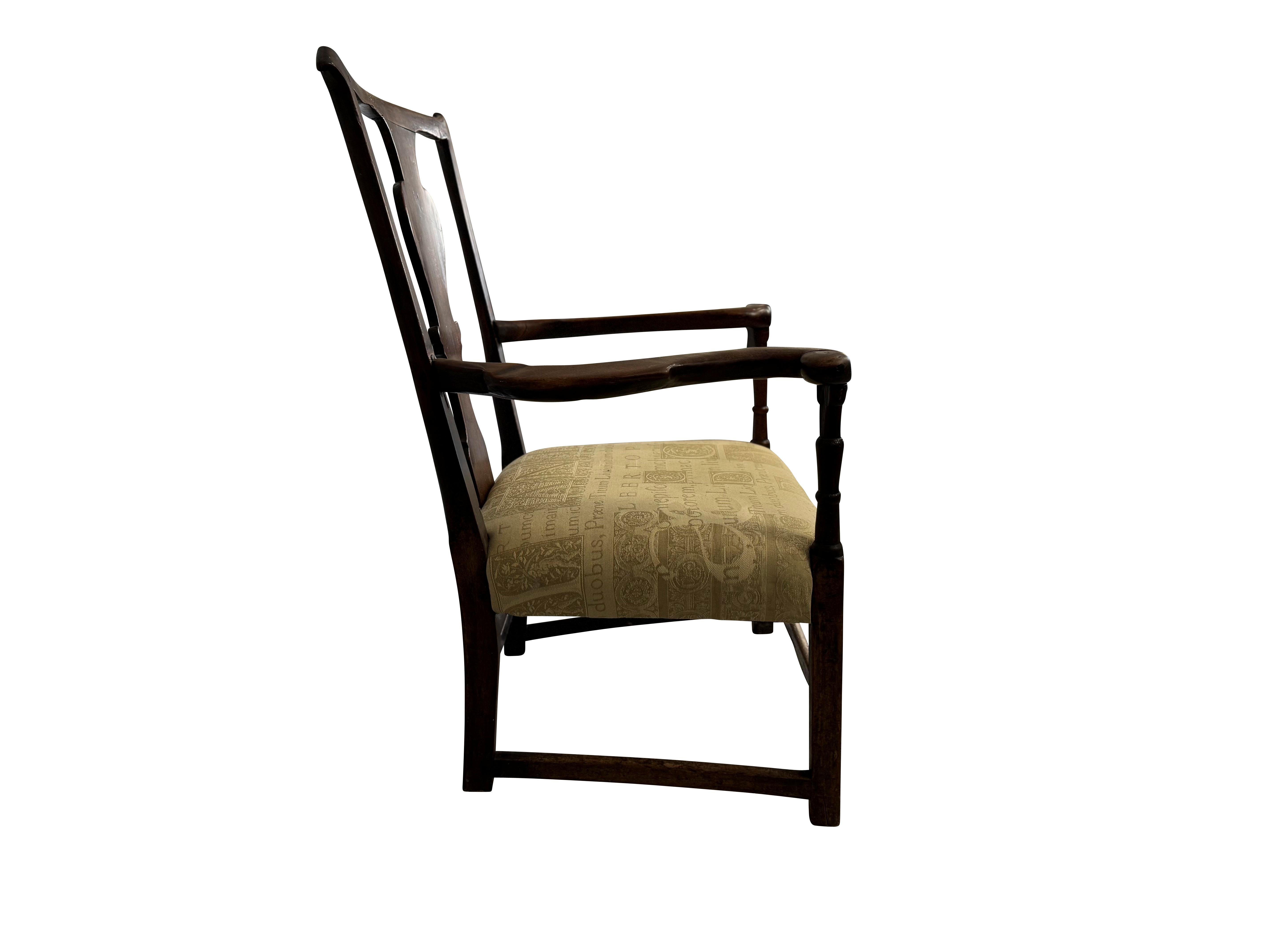 18. Jahrhundert Nussbaum Englisch Fireside Queen Anne Stil Stuhl (Walnuss) im Angebot