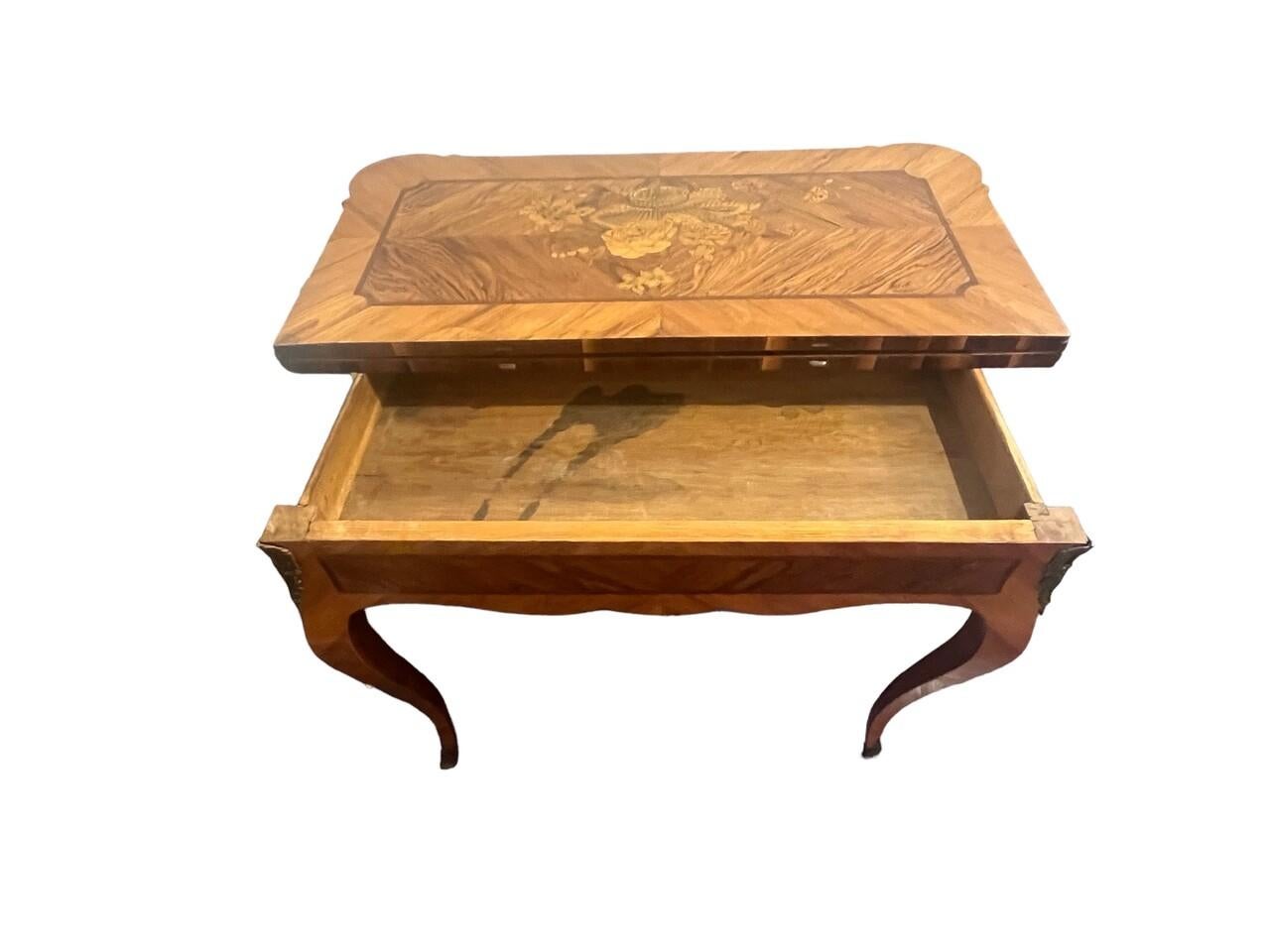 German 18th Century Walnut Game table with exquisite Marquetry For Sale