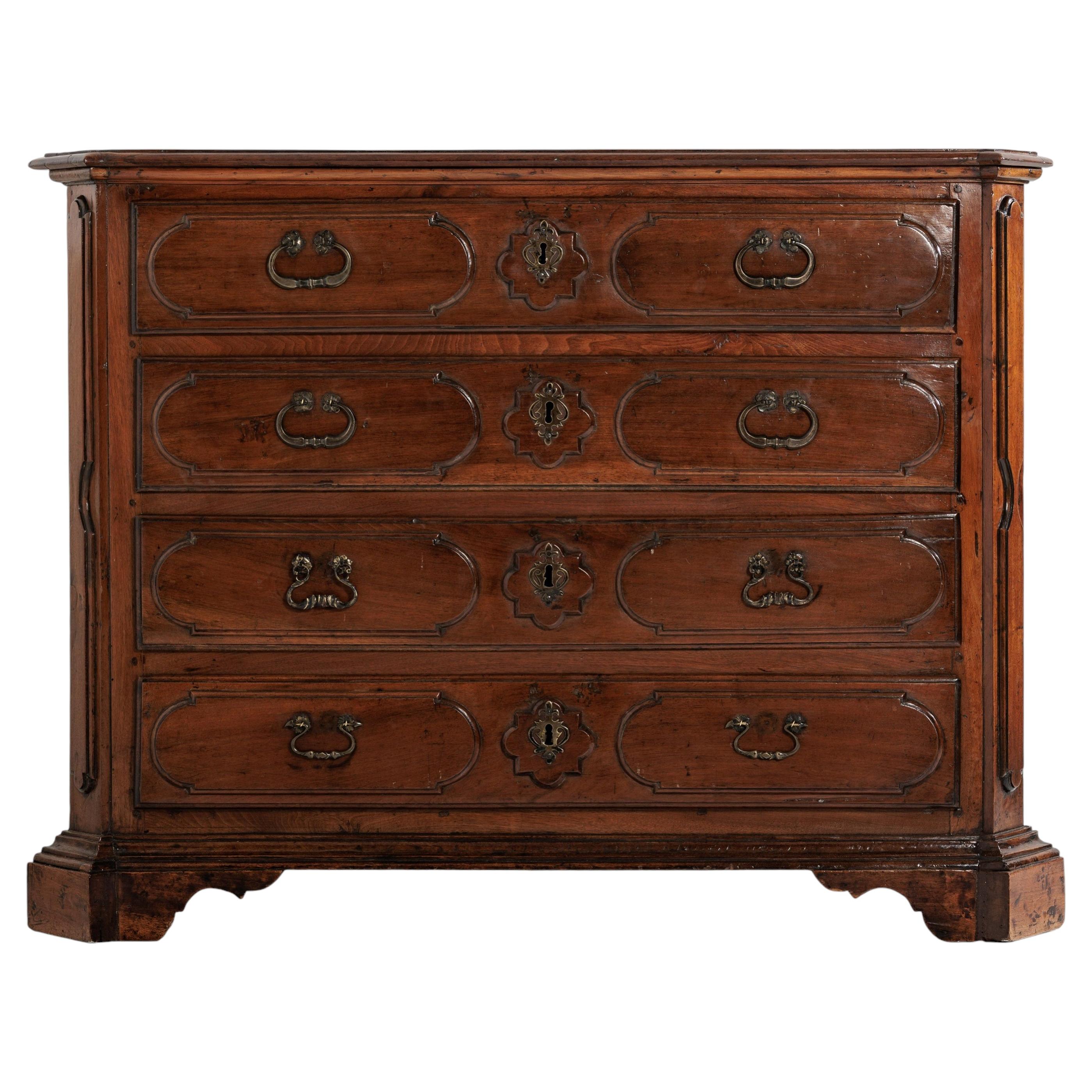 Antique Italian Walnut Chest of Drawers, Circa 1780. For Sale