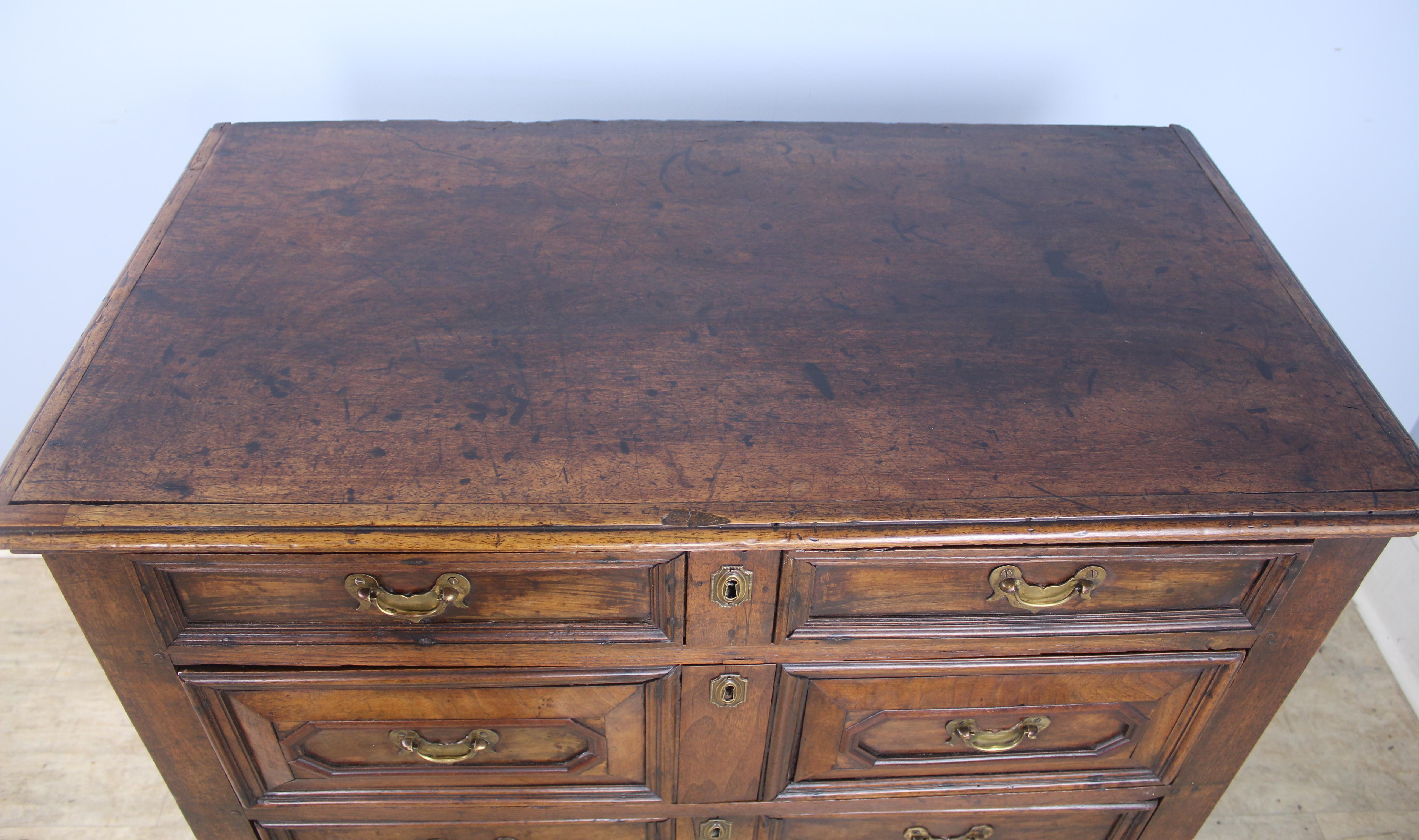 18th Century Walnut Moulded Chest of Drawers For Sale 1