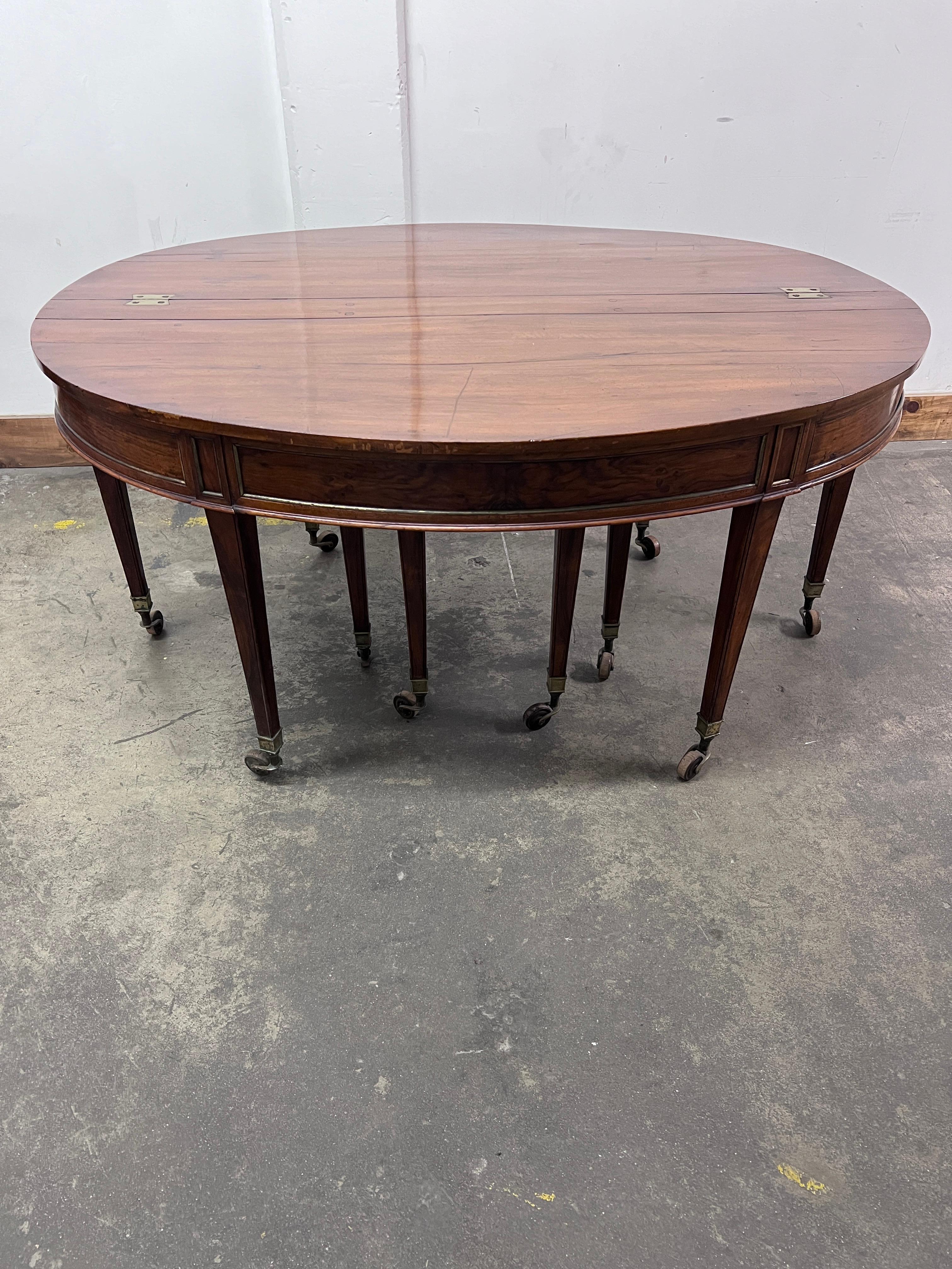 18th Century Walnut Regency  Fold Over Dining or Console Table  In Good Condition For Sale In Los Angeles, CA