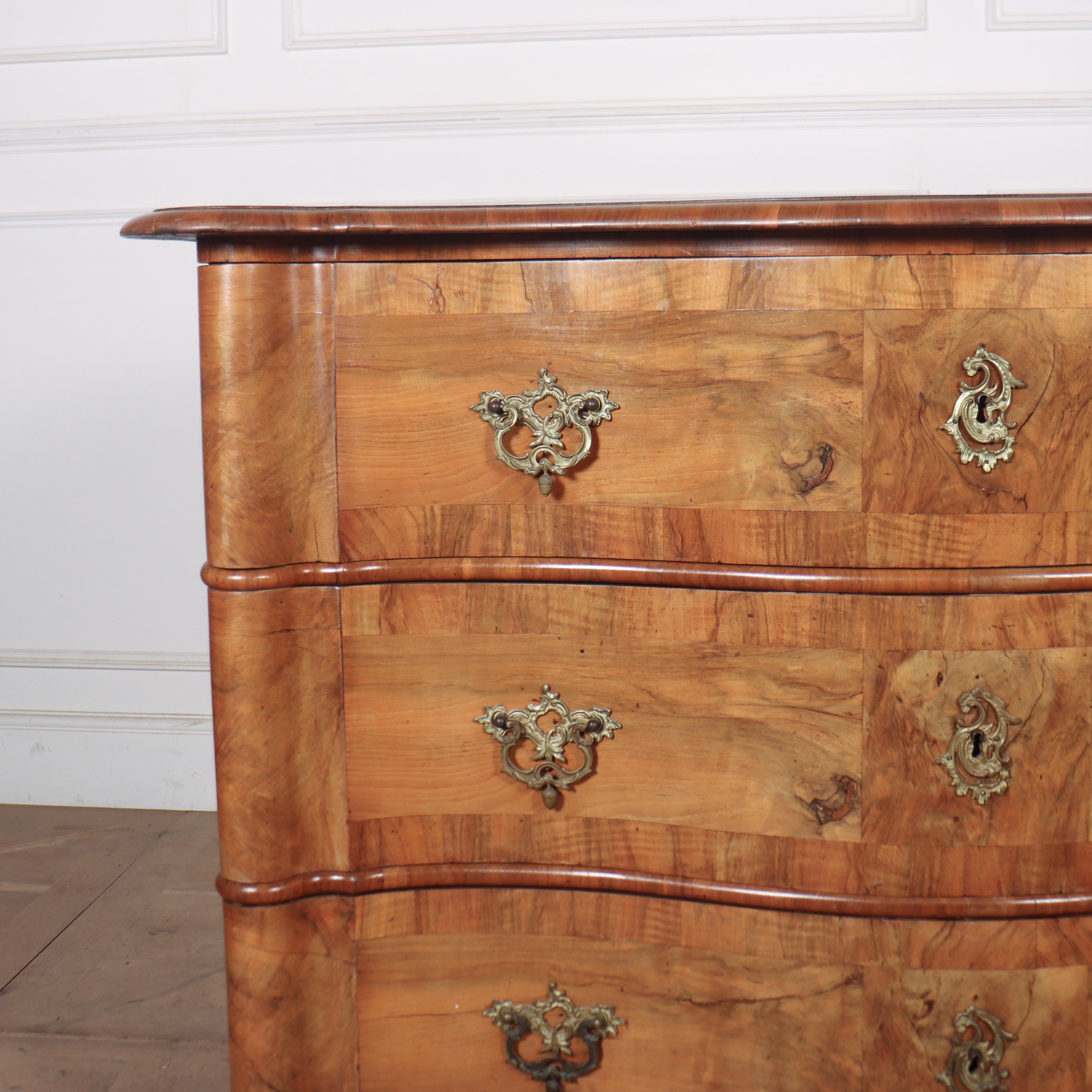 18th C Northern European walnut serpentine commode. 1770.

Reference: 8174

Dimensions
52 inches (132 cms) Wide
26.5 inches (67 cms) Deep
37.5 inches (95 cms) High