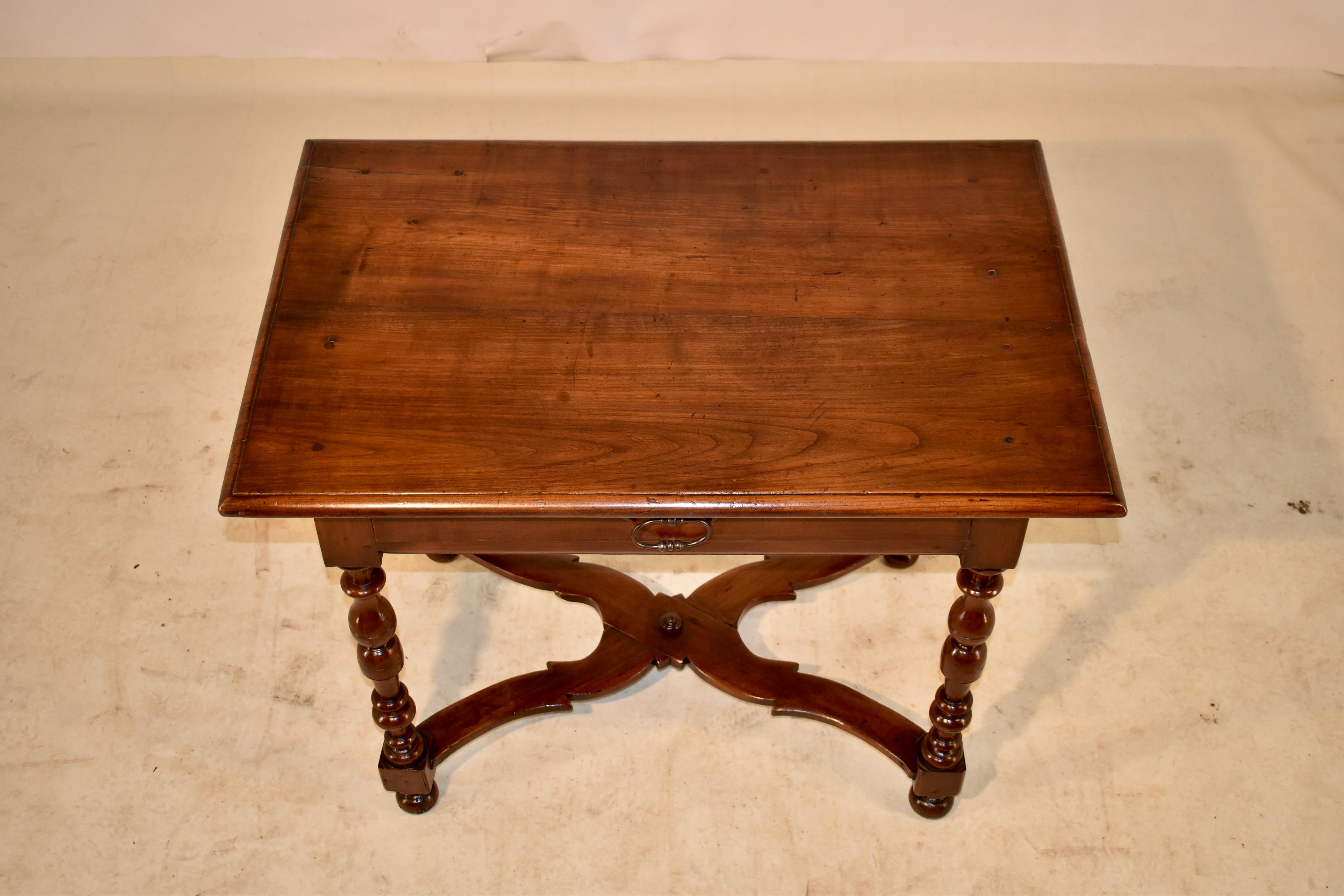 18th Century Walnut Side Table For Sale 2