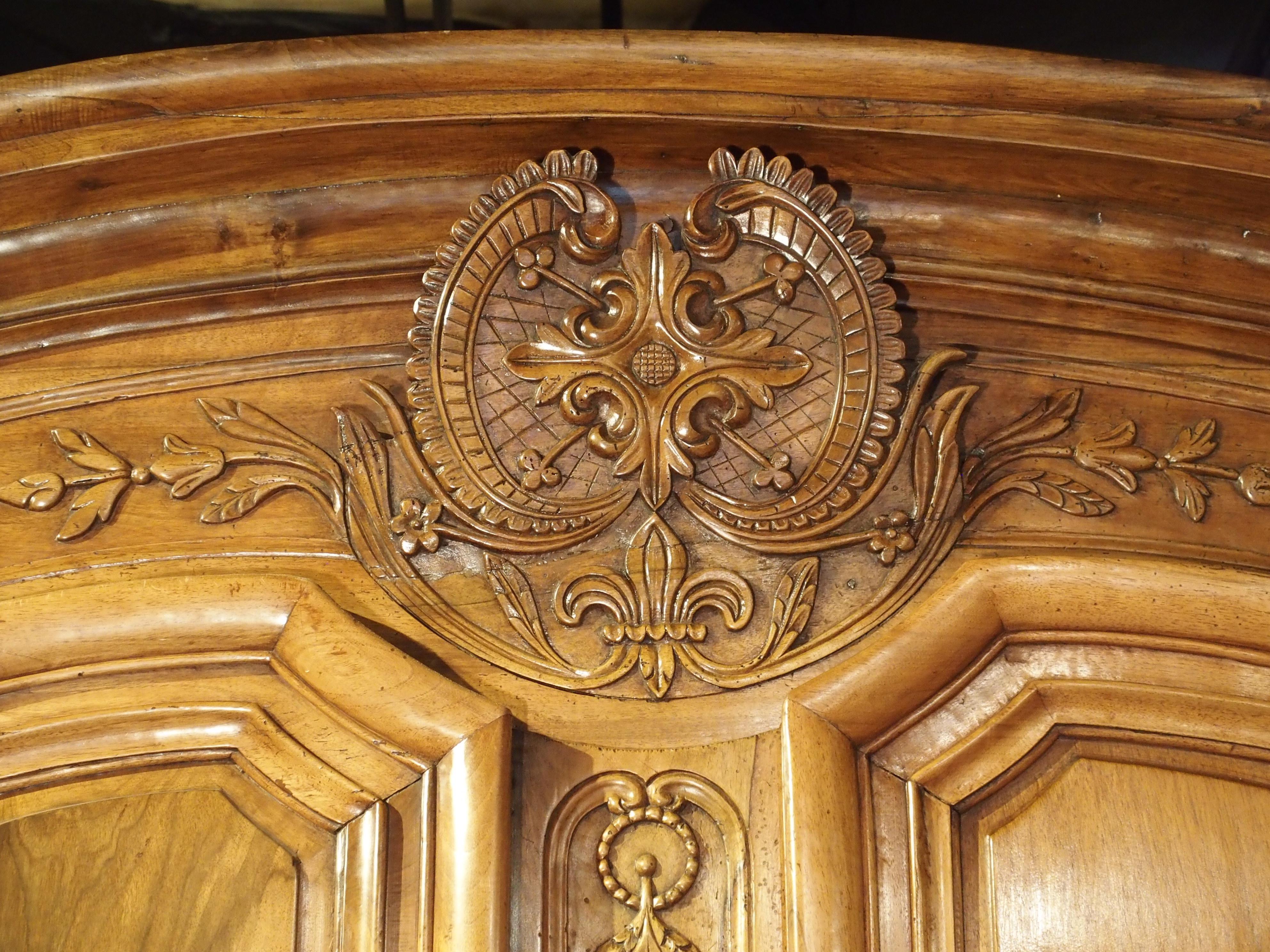 18th Century Walnut Wood Armoire from the Rhone Valley 4