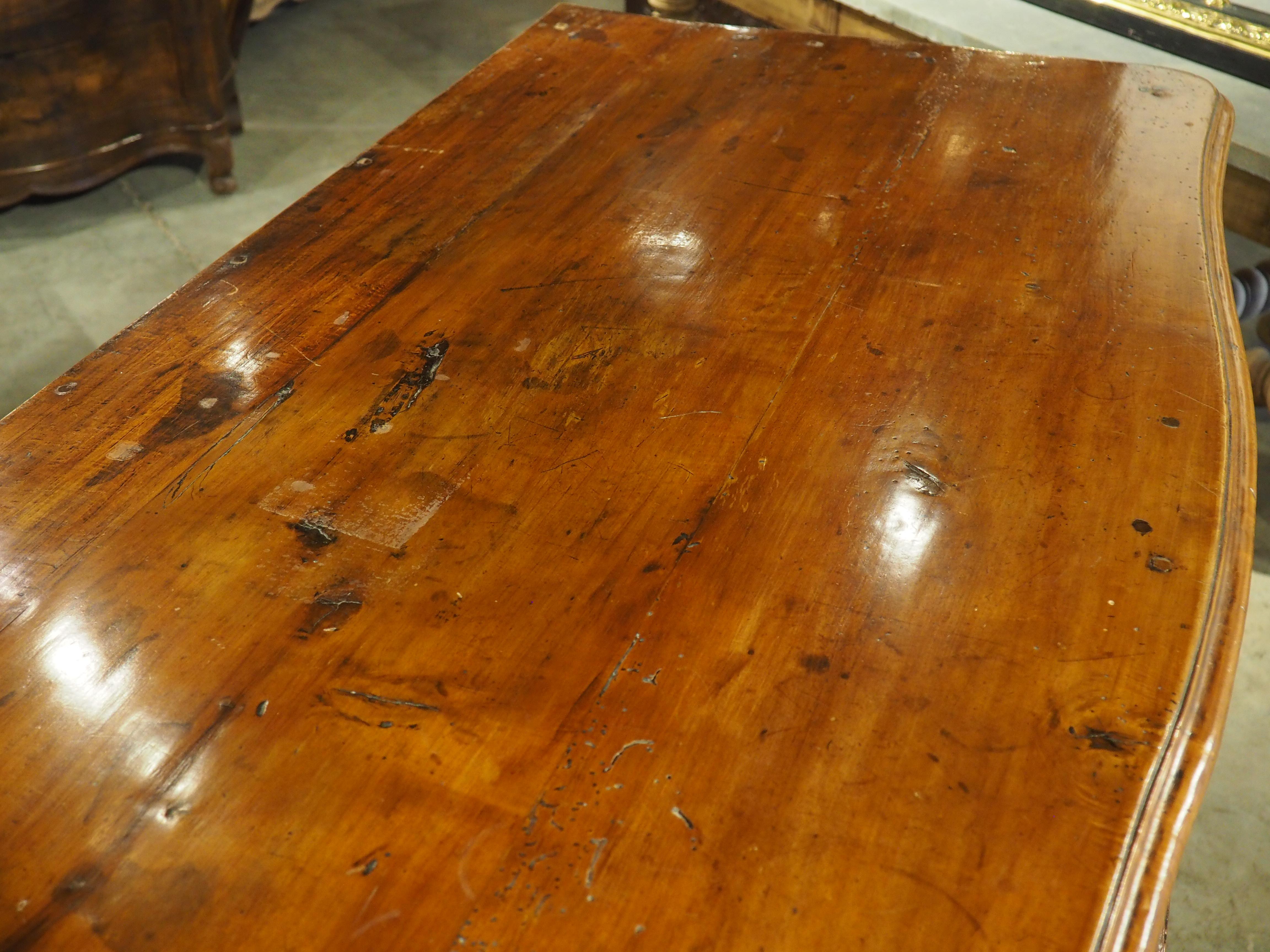 Cómoda de Madera de Nogal del Siglo XVIII de Burdeos, Francia Metal en venta