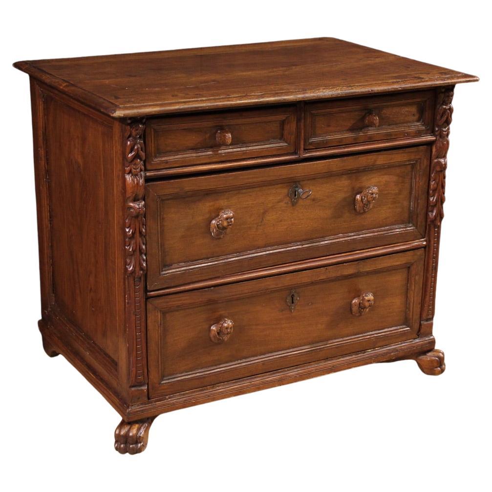cómoda genovesa Bambocci de madera de nogal, siglo XVIII, 1770 en venta