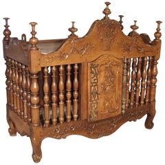 18th Century Walnut Wood Pannetiere from Provence, France