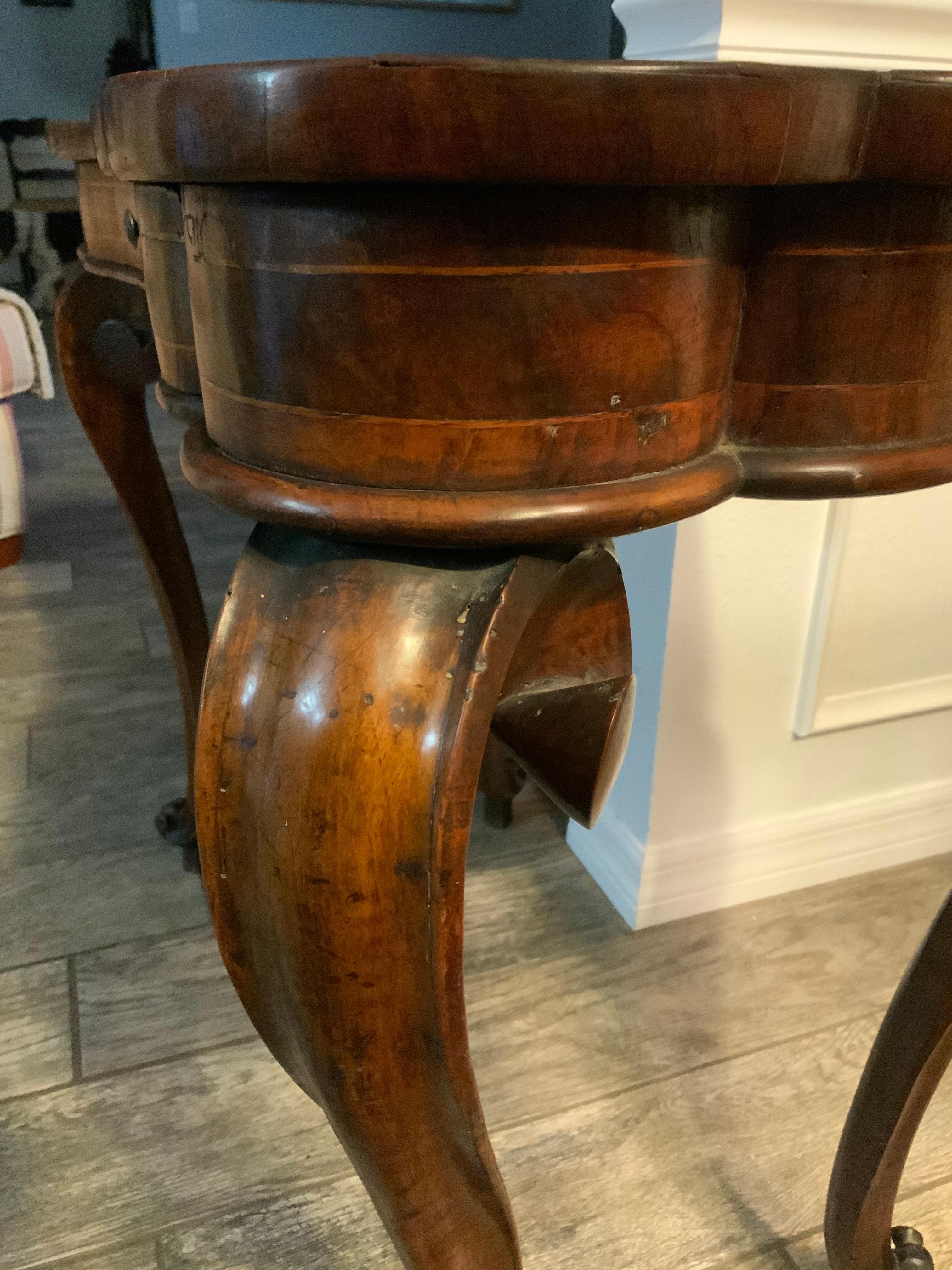 18th Century Walnut Writing Table For Sale 8