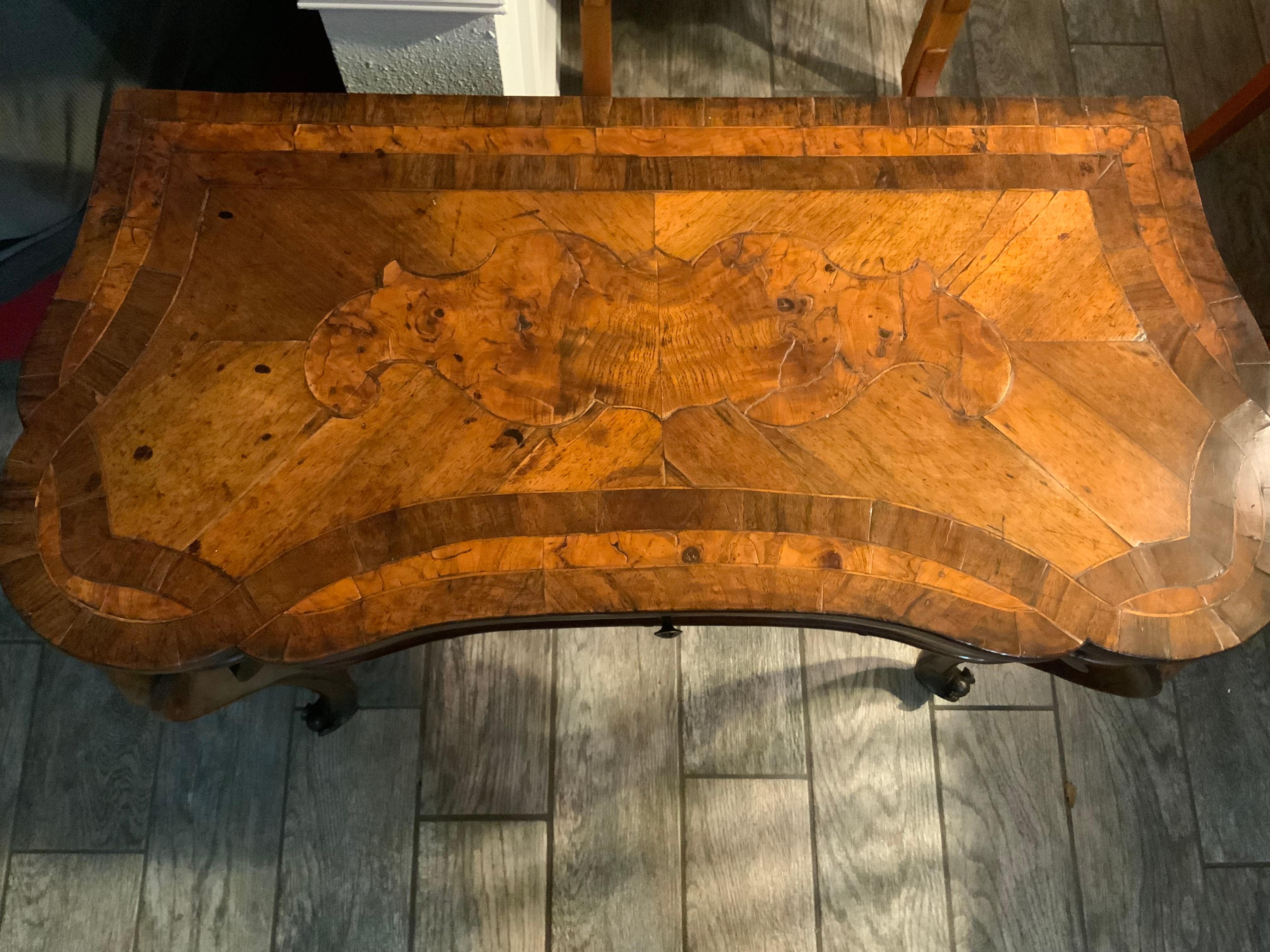 18th Century Walnut Writing Table For Sale 9