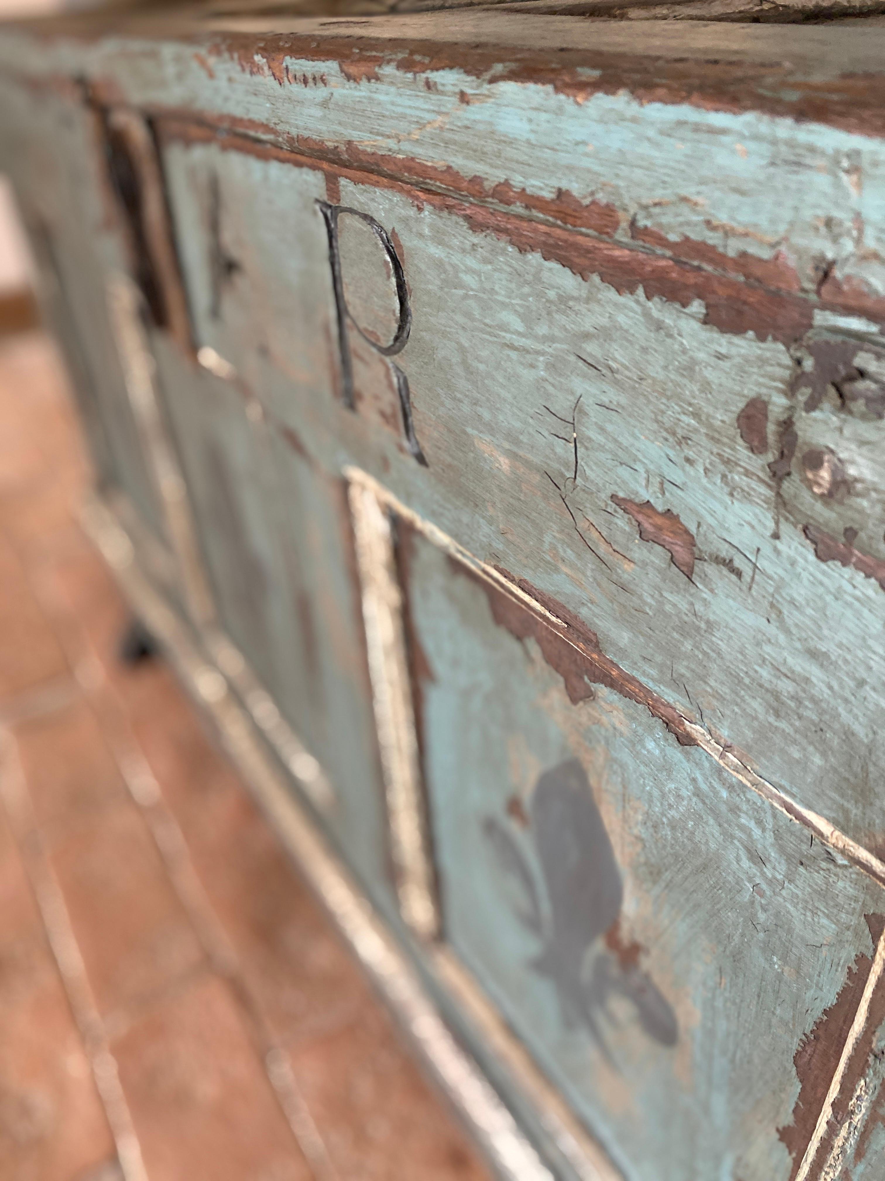 Paint 18th century wedding chest patina  For Sale