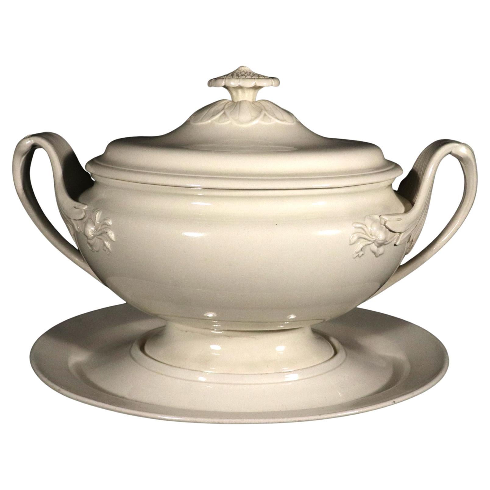 18th-century Wedgwood Creamware Tureen, Cover & Stand