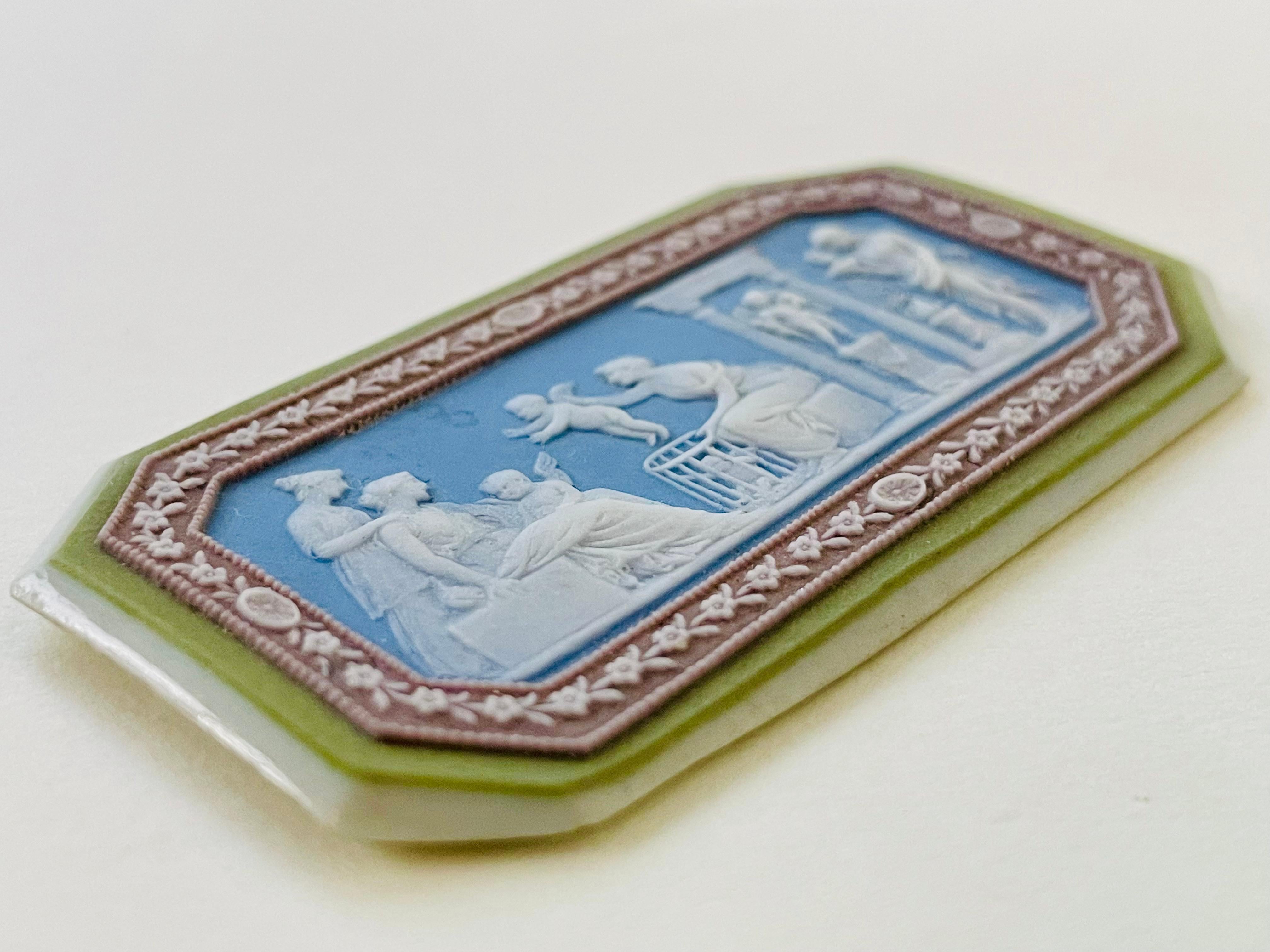 Medallón de gres con baño de jaspe de cuatro colores de Wedgwood del siglo XVIII en venta 3