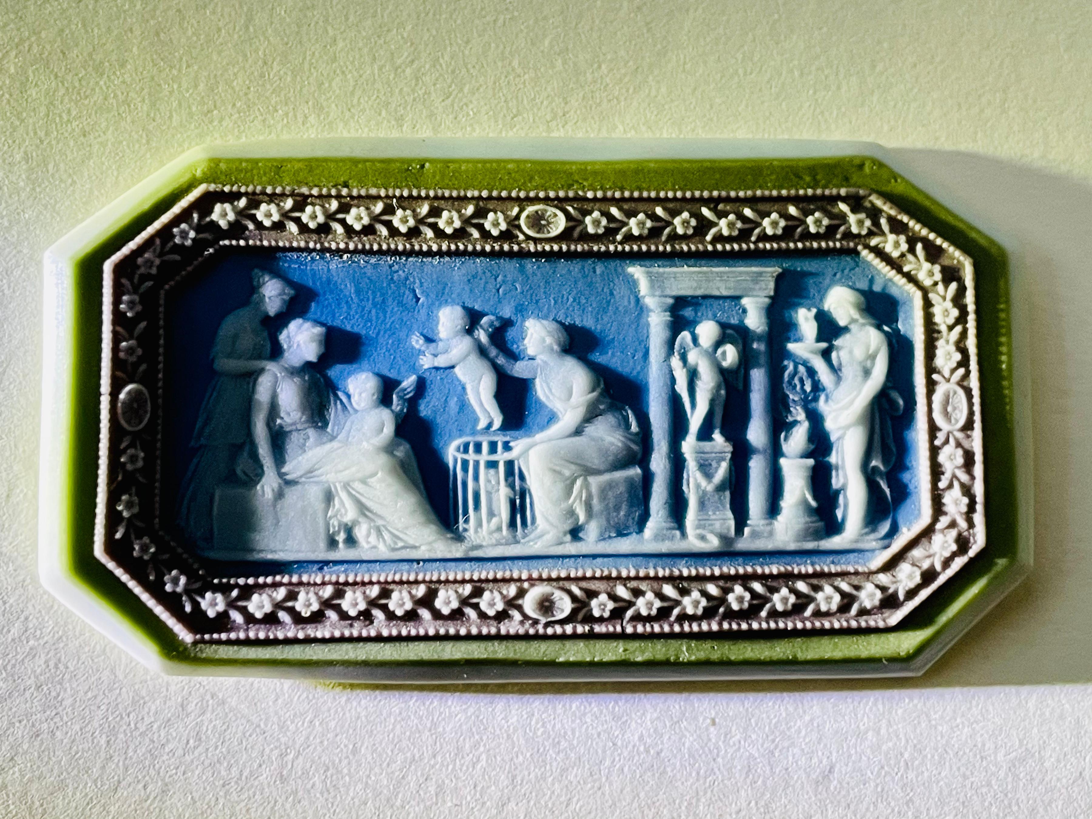 Medallón de gres con baño de jaspe de cuatro colores de Wedgwood del siglo XVIII en venta 8