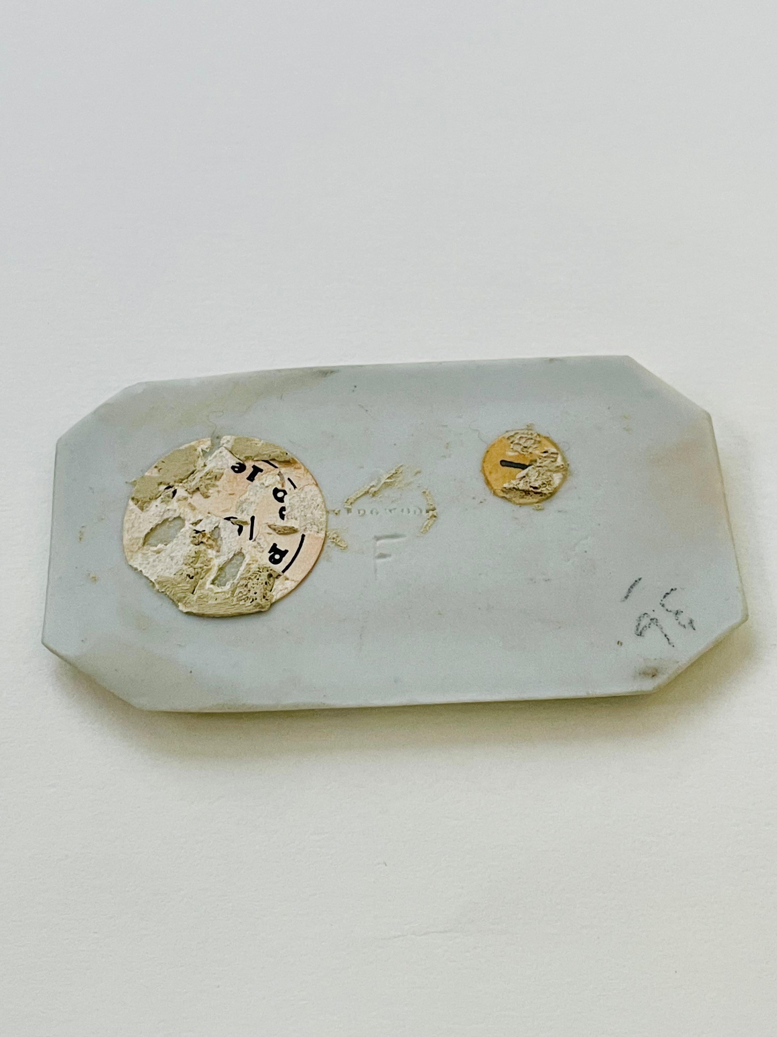 Medallón de gres con baño de jaspe de cuatro colores de Wedgwood del siglo XVIII en Bueno estado para la venta en Asheville, NC