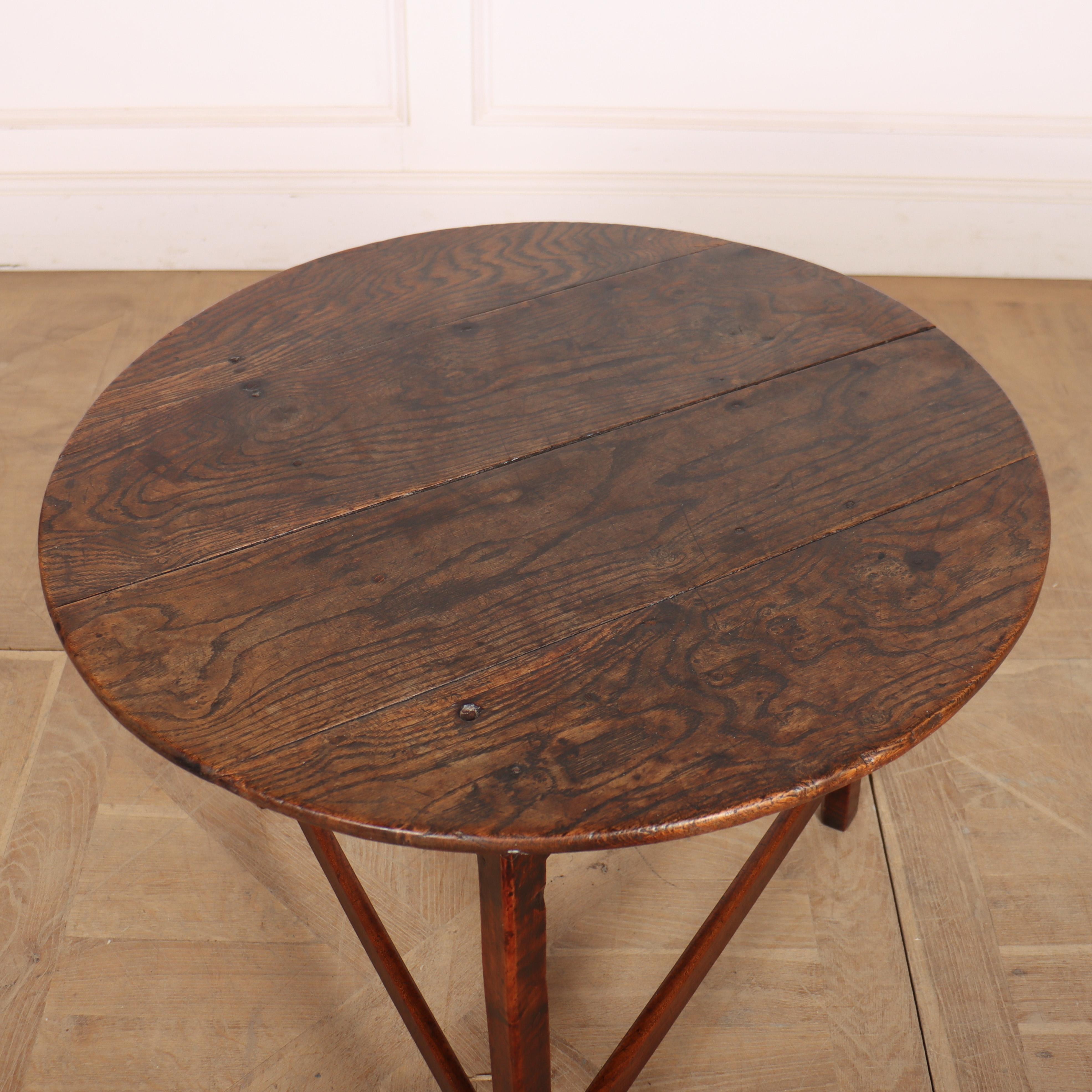18th century Welsh oak and elm cricket table. 1790.

Internal reference: C

Code: 8496

Dimensions:
H: 24
