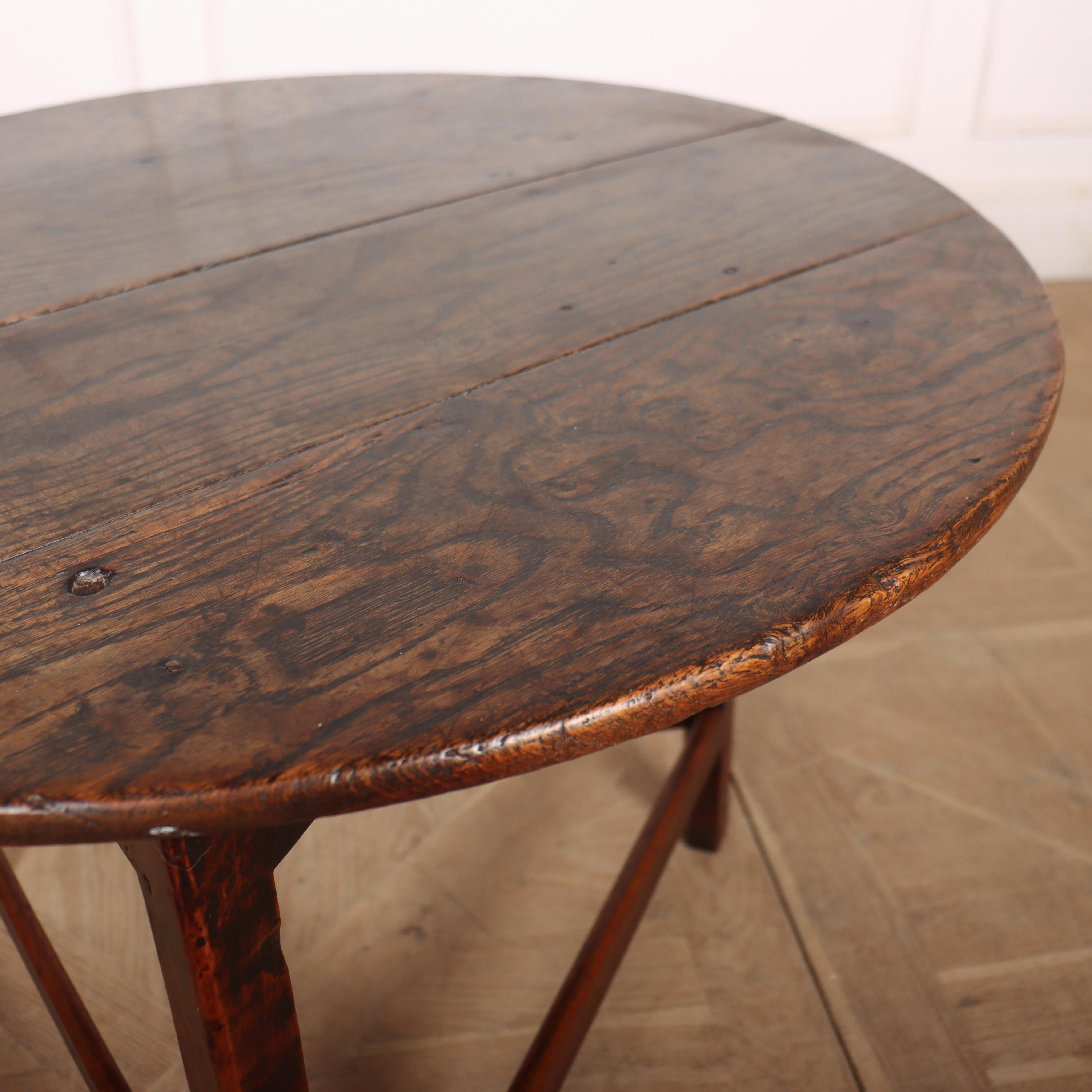 18th Century Welsh Cricket Table In Good Condition In Leamington Spa, Warwickshire