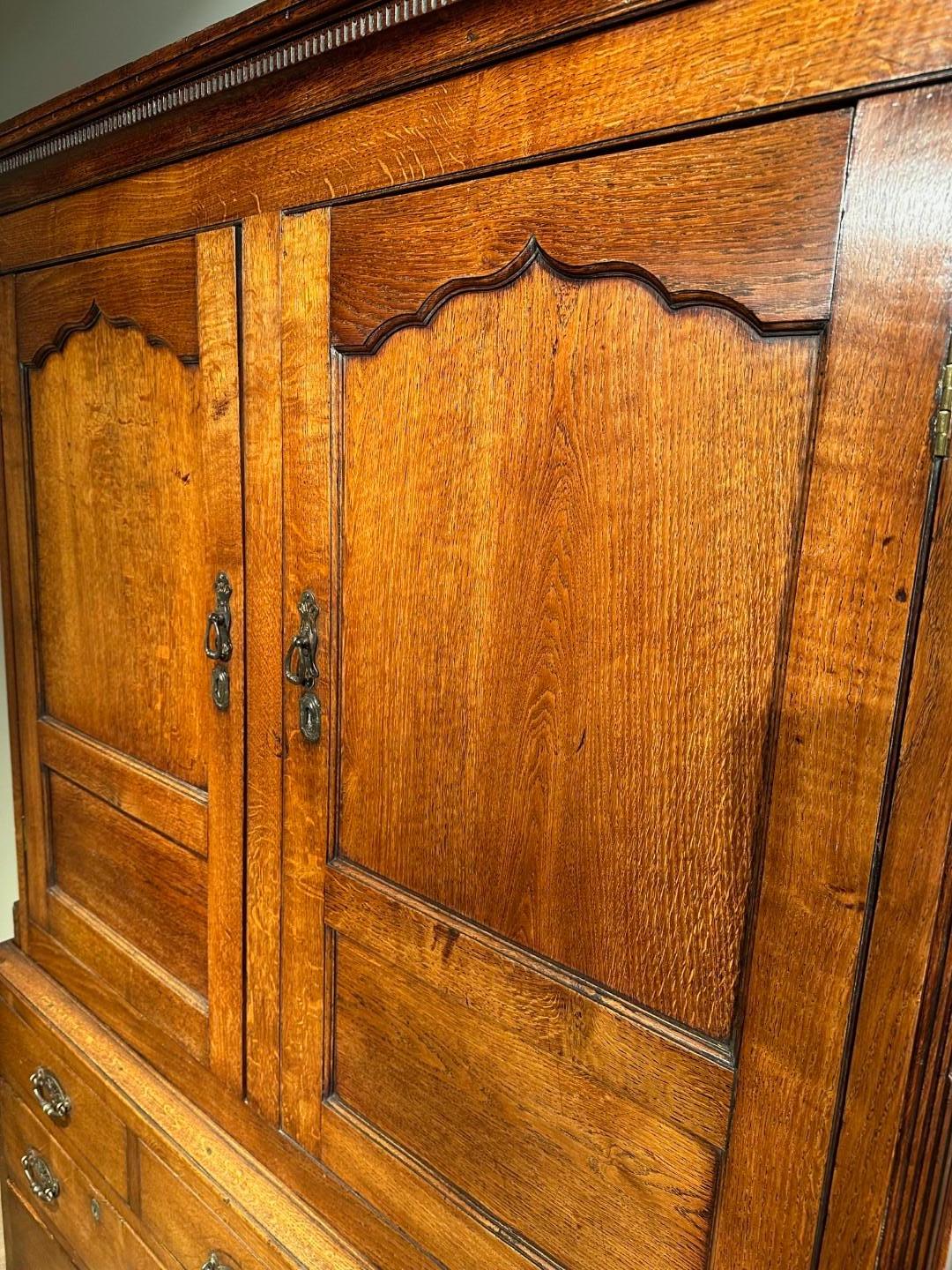 Oak 18th Century Welsh Cupboard For Sale