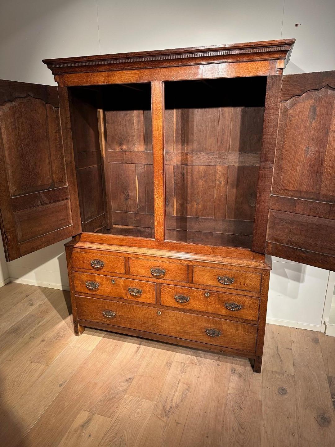 18th Century Welsh Cupboard For Sale 1