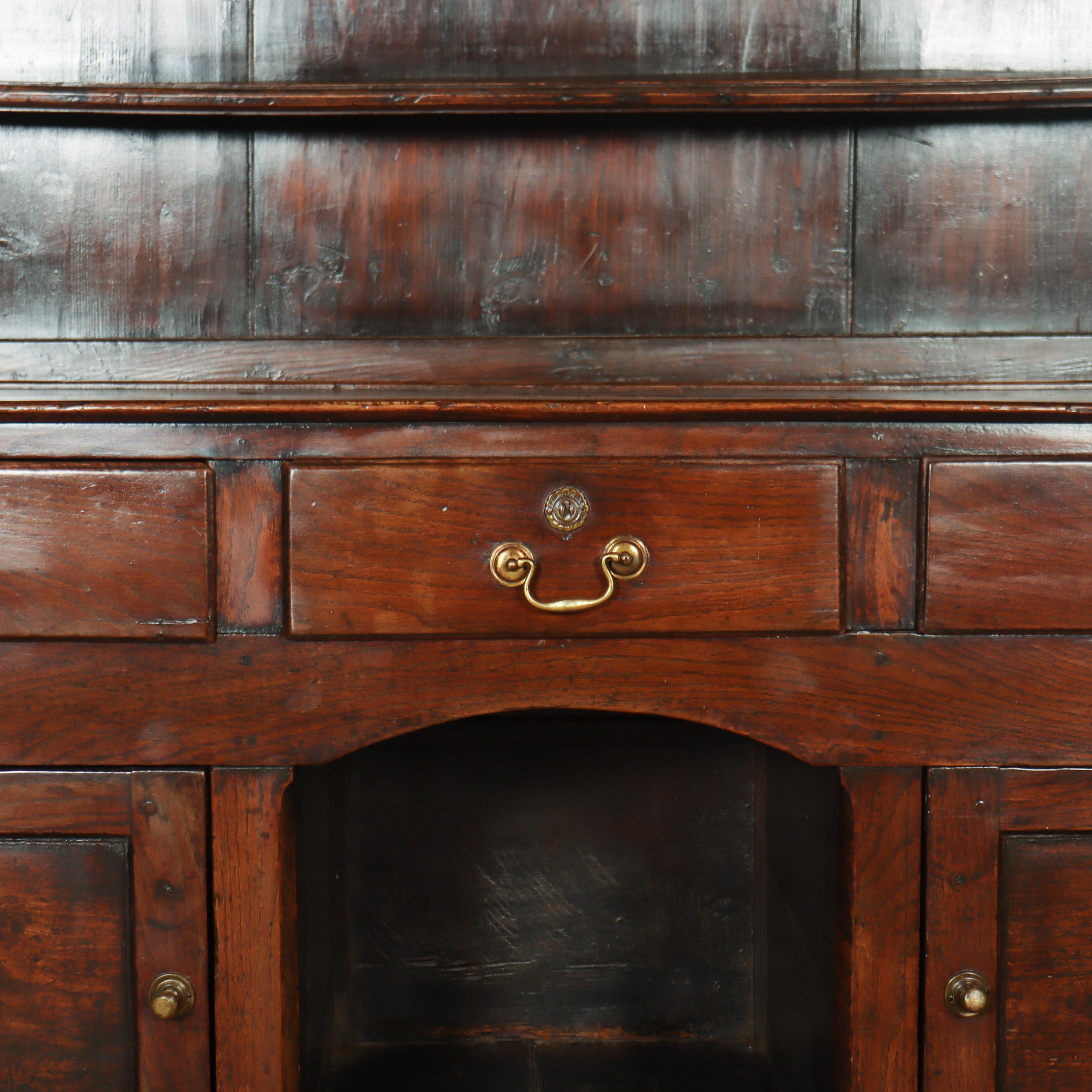 Gallois Commode galloise du 18e siècle en vente