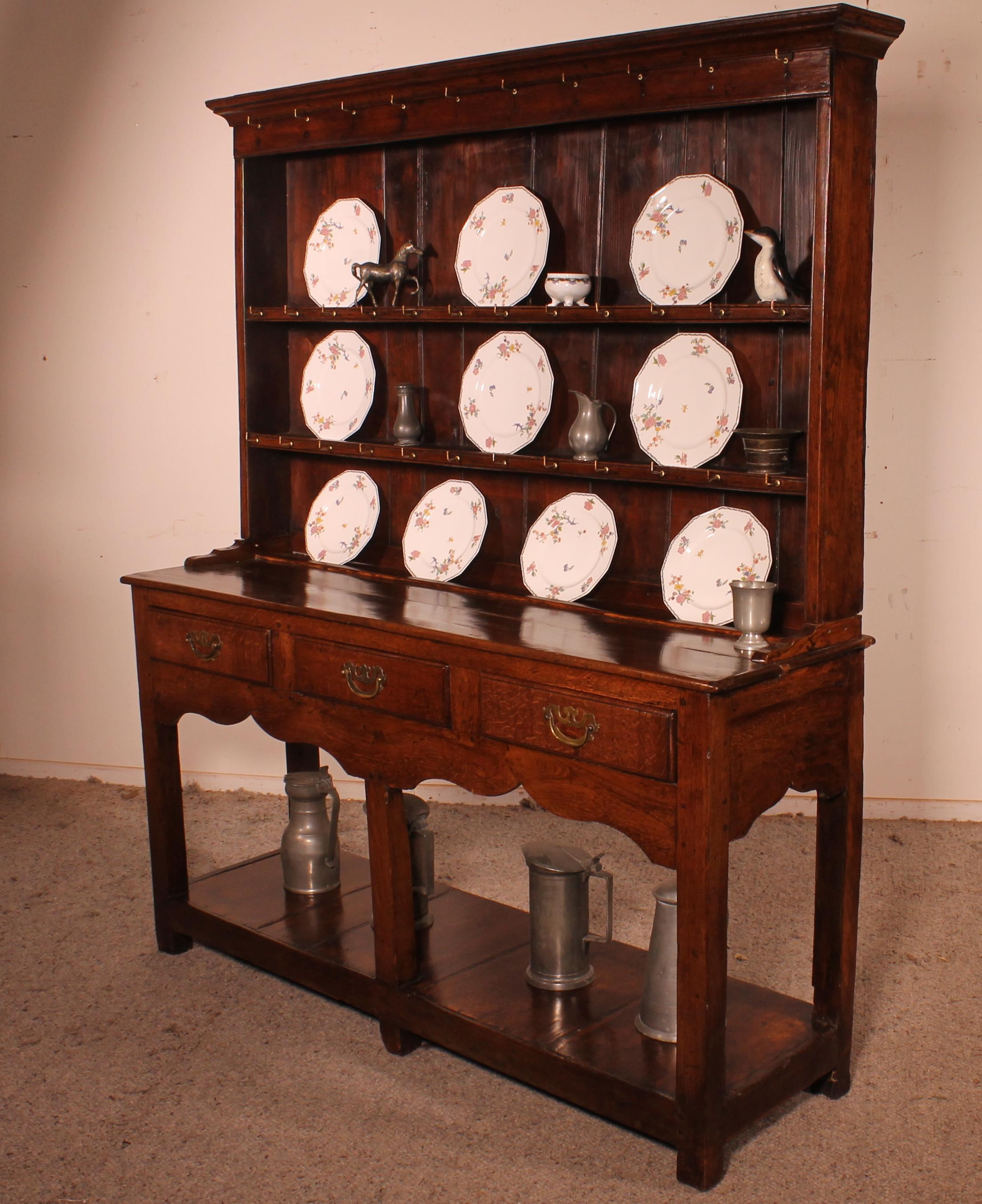 18th Century and Earlier 18th Century Welsh Dresser In Oak For Sale