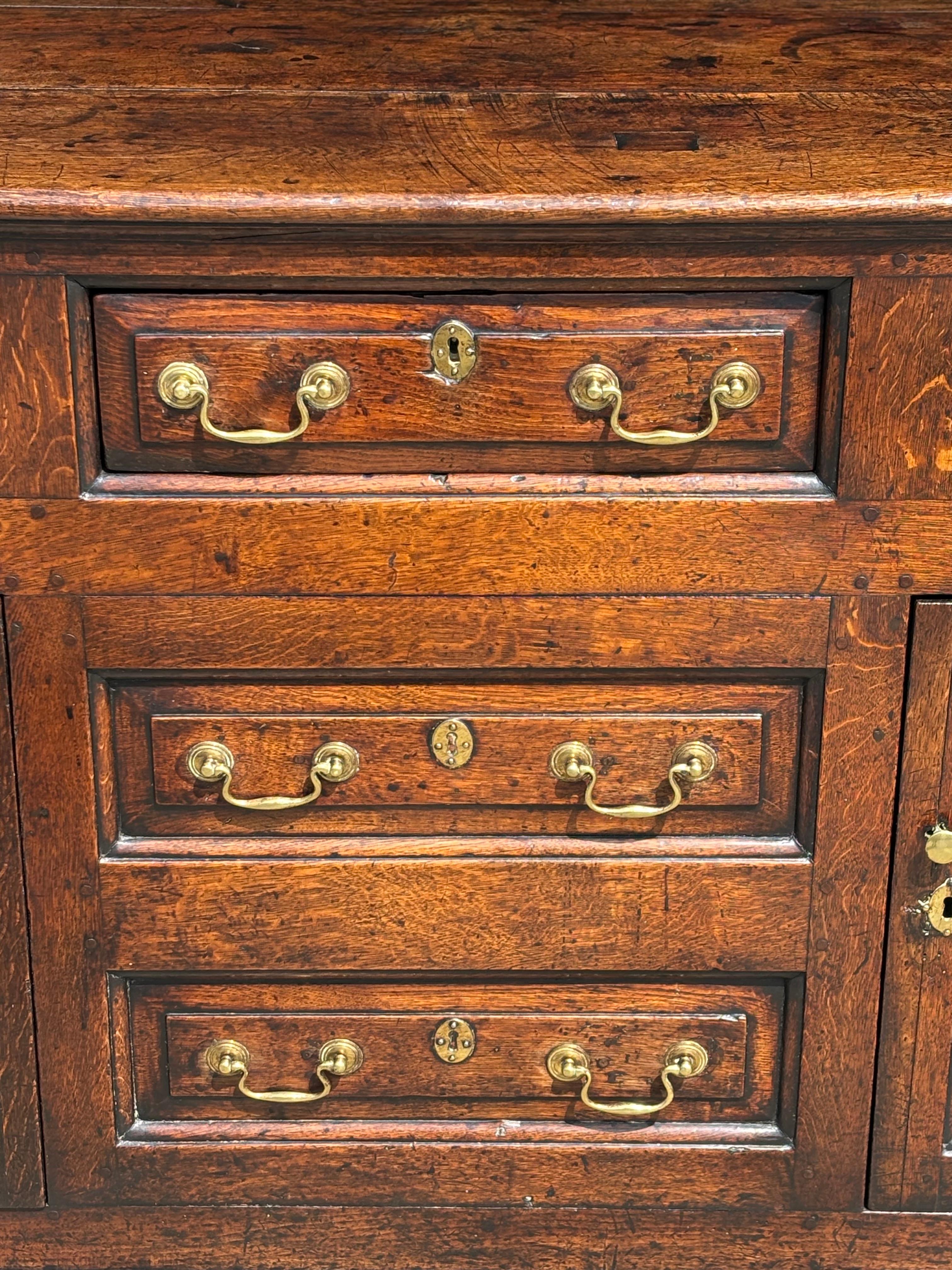 18th Century Welsh Oak Dresser Base Cupboard 5