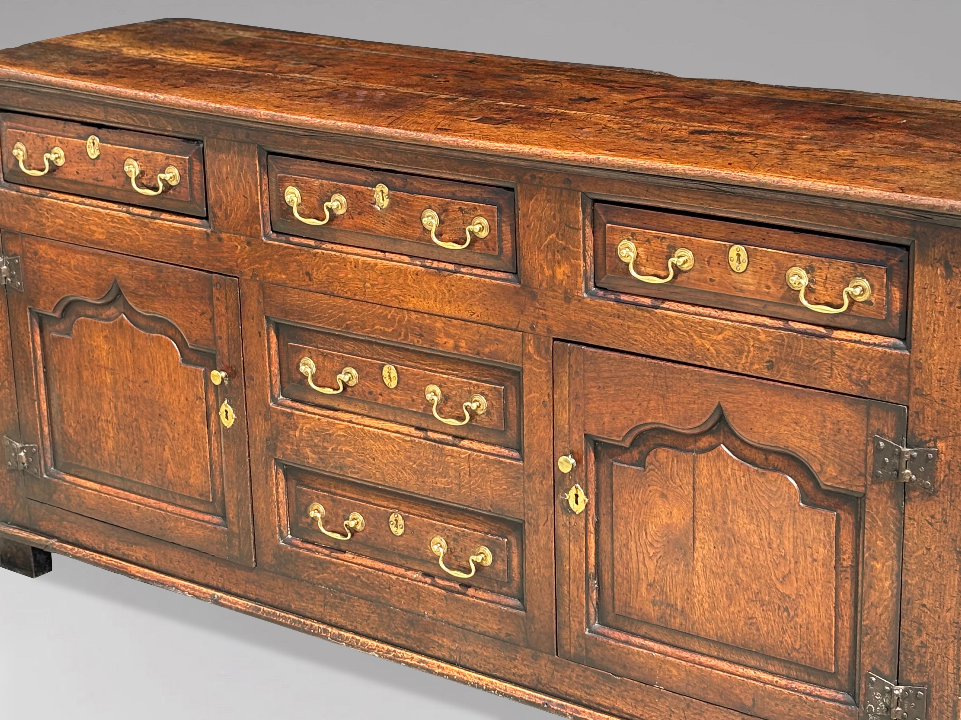 18th Century Welsh Oak Dresser Base Cupboard 8