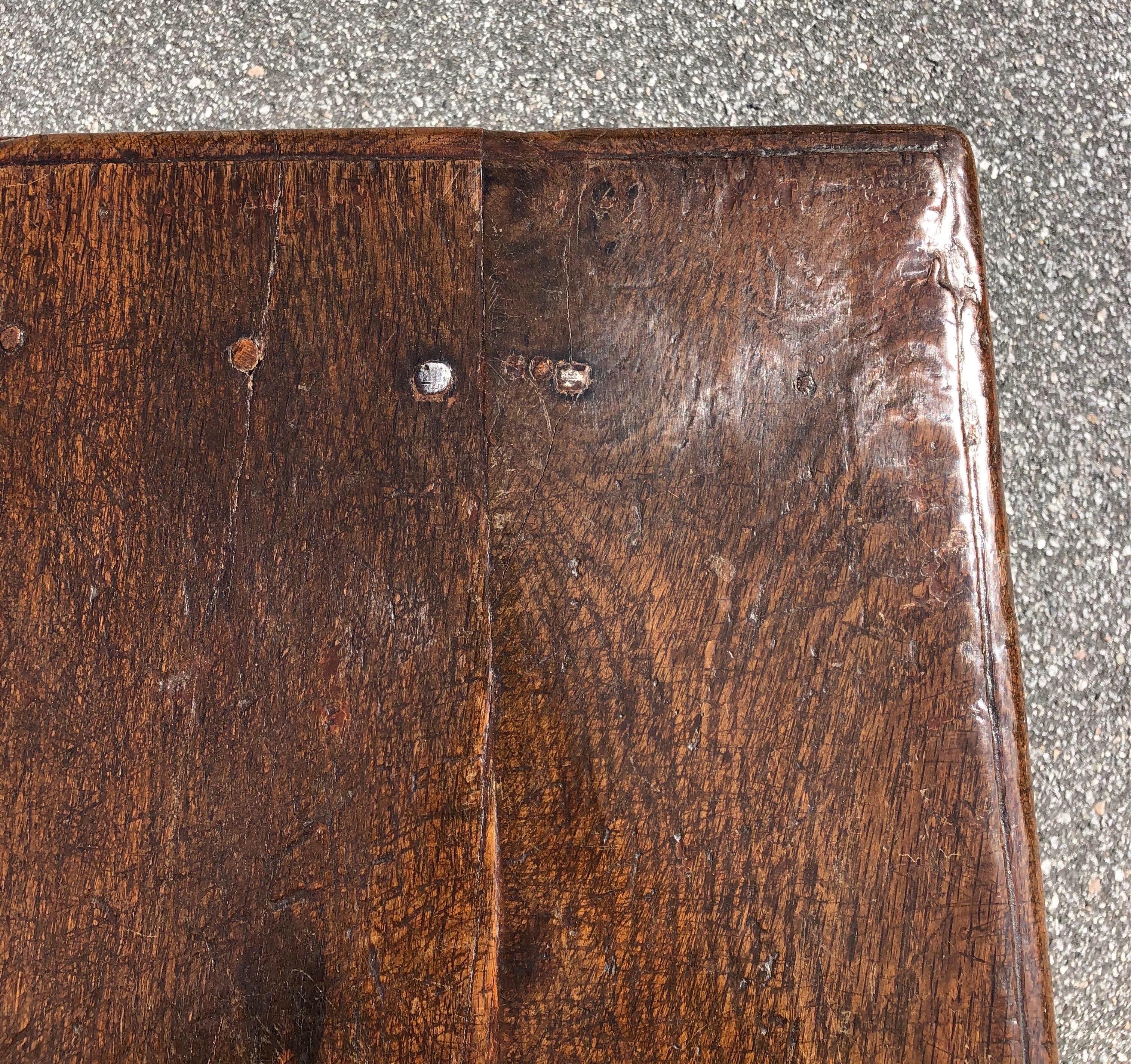 18th Century Welsh Oak Tavern Table In Good Condition In Charleston, SC