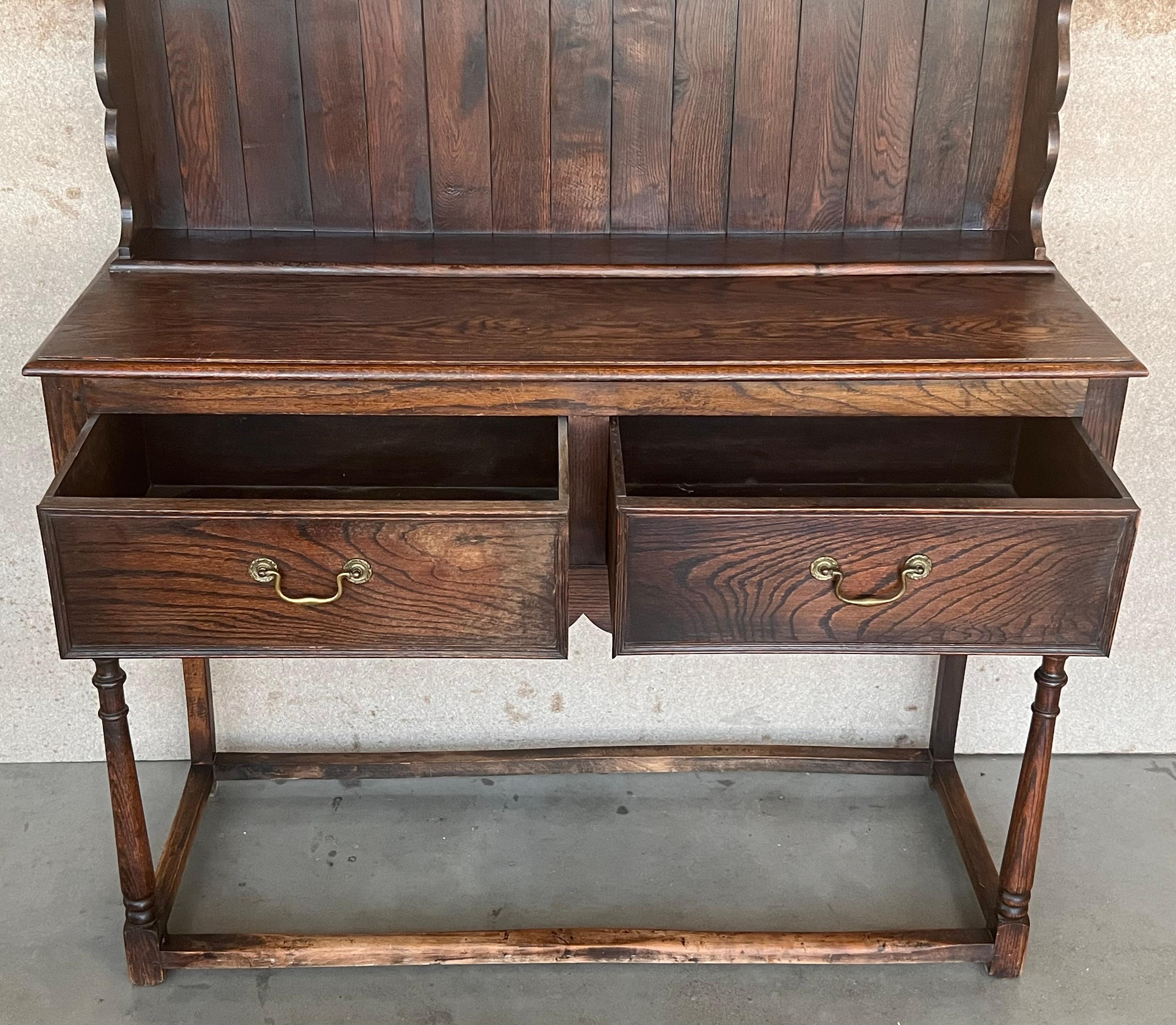 18th Century Welsh Pot Board Dresser with two Drawers and Rack In Good Condition In Miami, FL