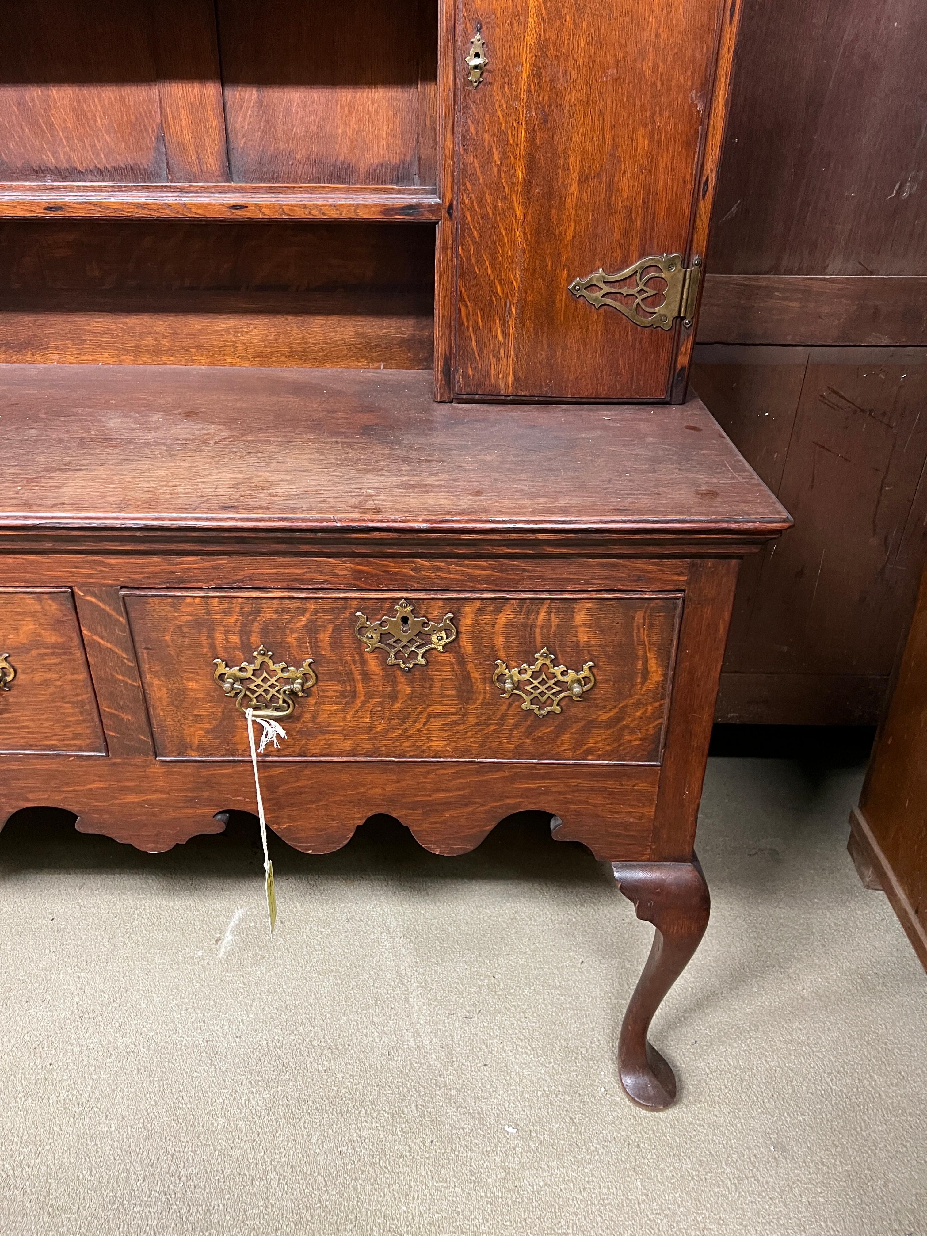 18th Century Welsh Queen Anne Style Oak Dresser and Rack  1800 For Sale 2