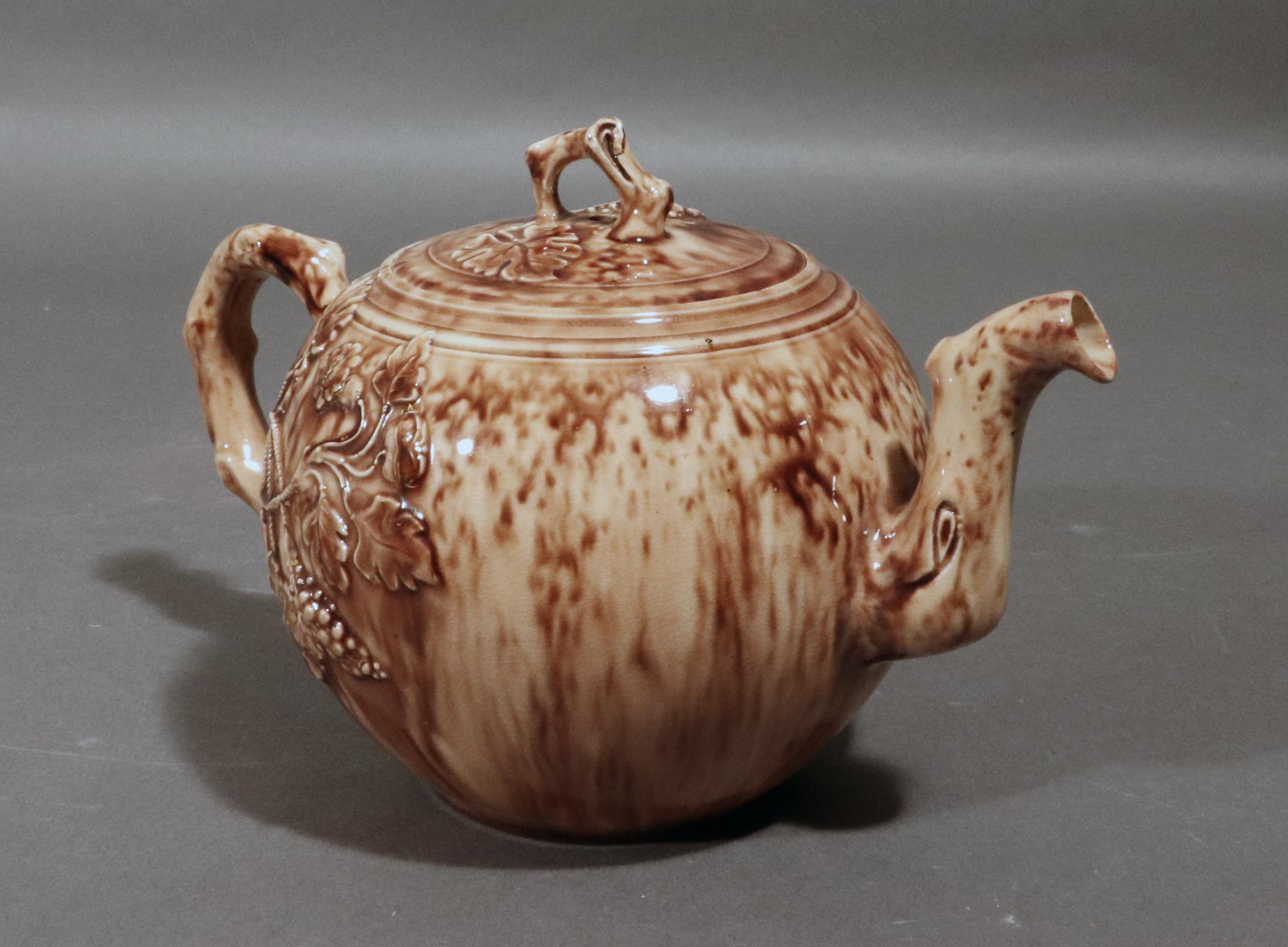 Georgian 18th Century Whieldon-type Large Tortoise-shell Teapot and Cover For Sale