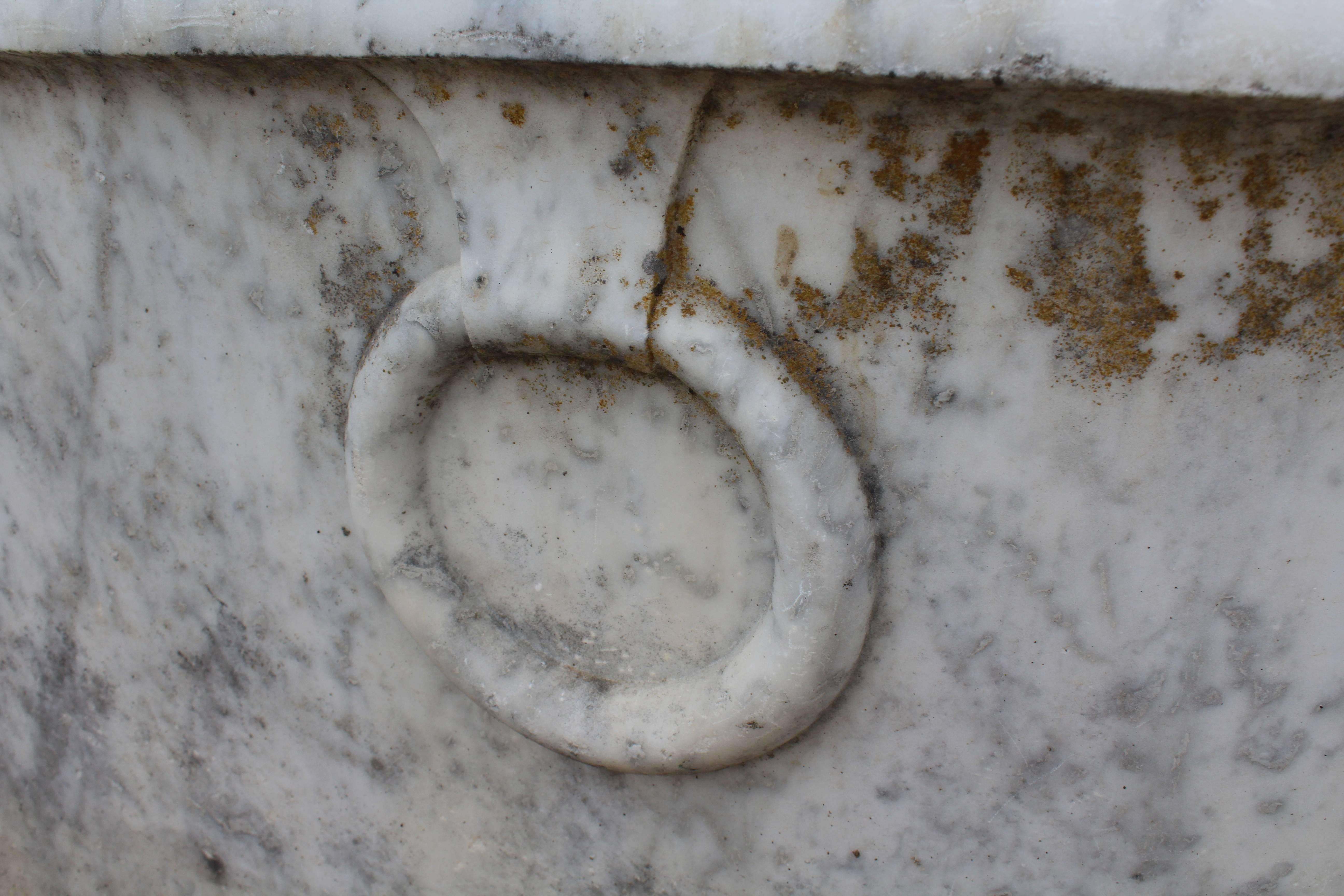 18th Century White Carrara Marble Bath with Rings 2