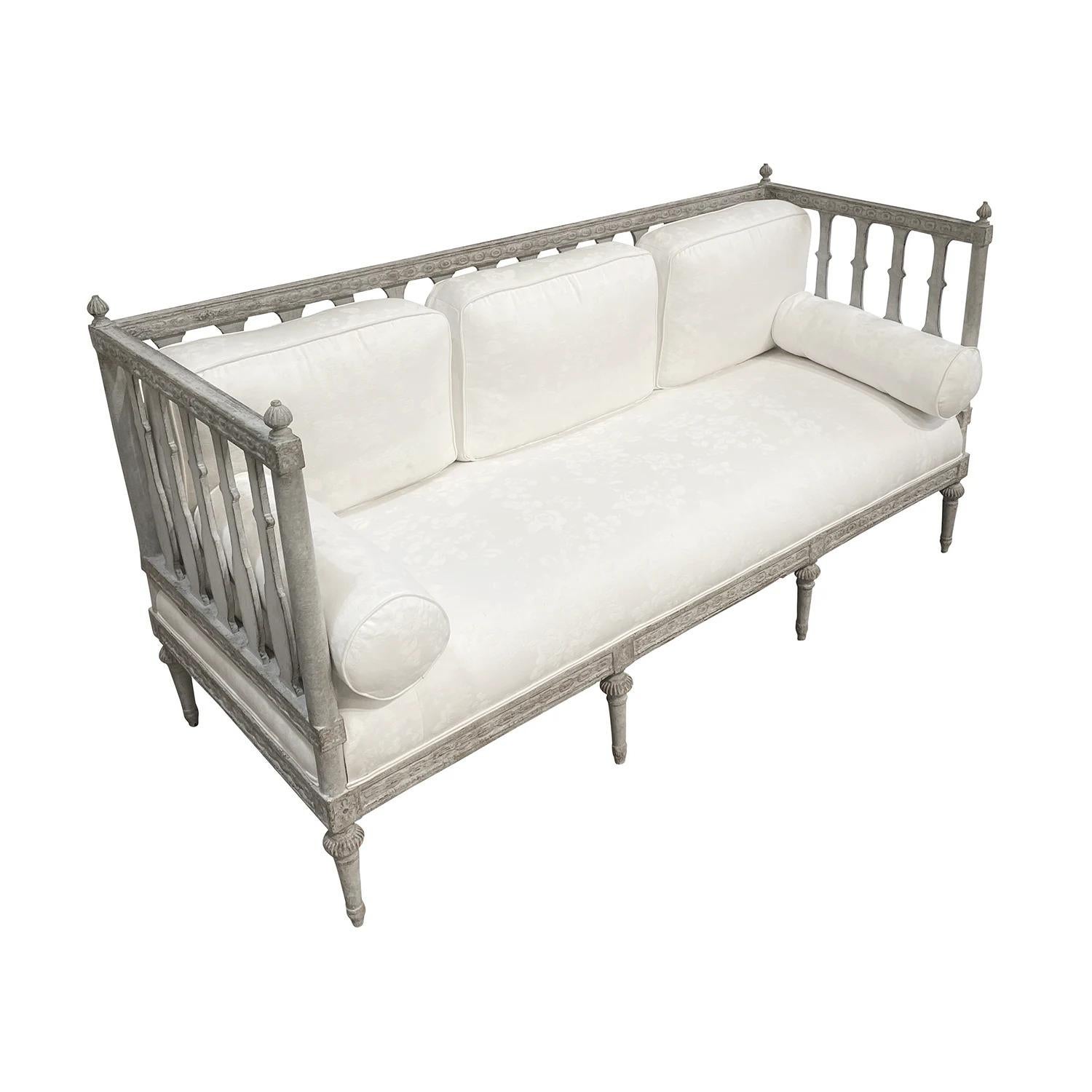 Fabric 18th Century White-Grey Swedish Gustavian Pinewood Sofa Bench, Antique Daybed For Sale