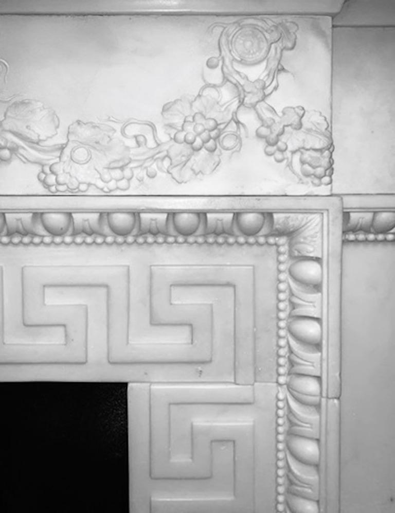 18th Century, White Hand Carved Statutory Palladium Fireplace In Good Condition For Sale In Southall, GB