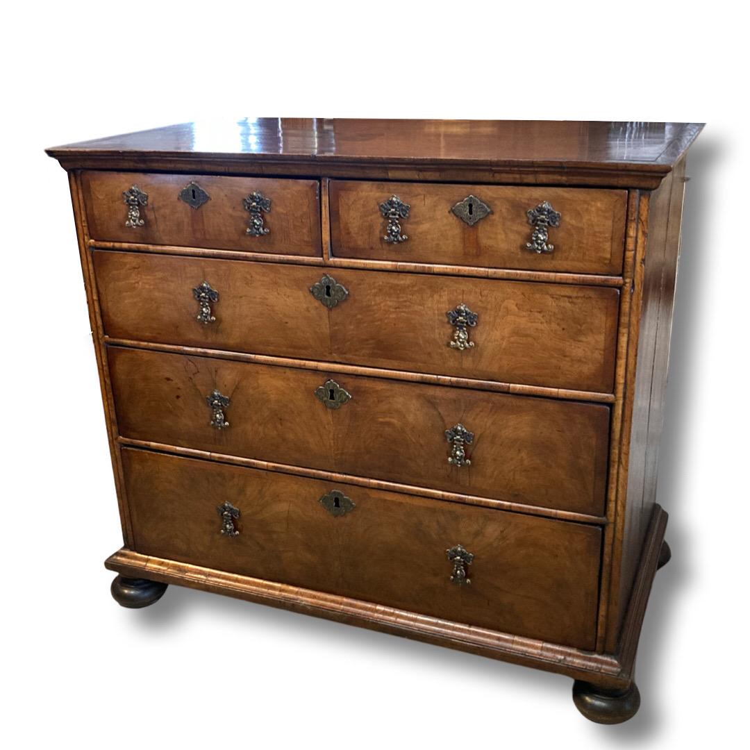 18th Century William and Mary Walnut and Oak Chest of Drawers 13