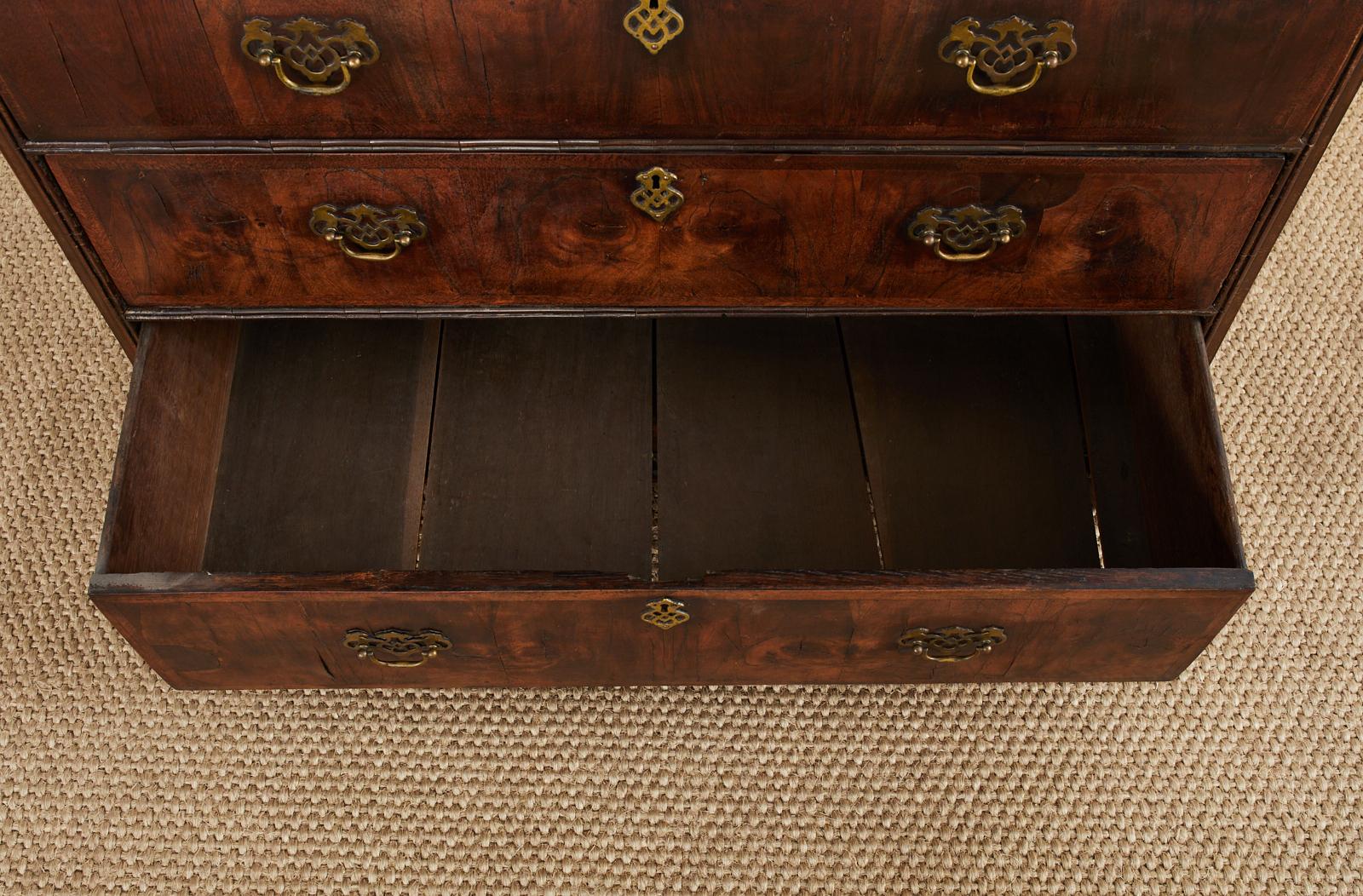 18th Century William and Mary Walnut Veneered Chest of Drawers For Sale 7