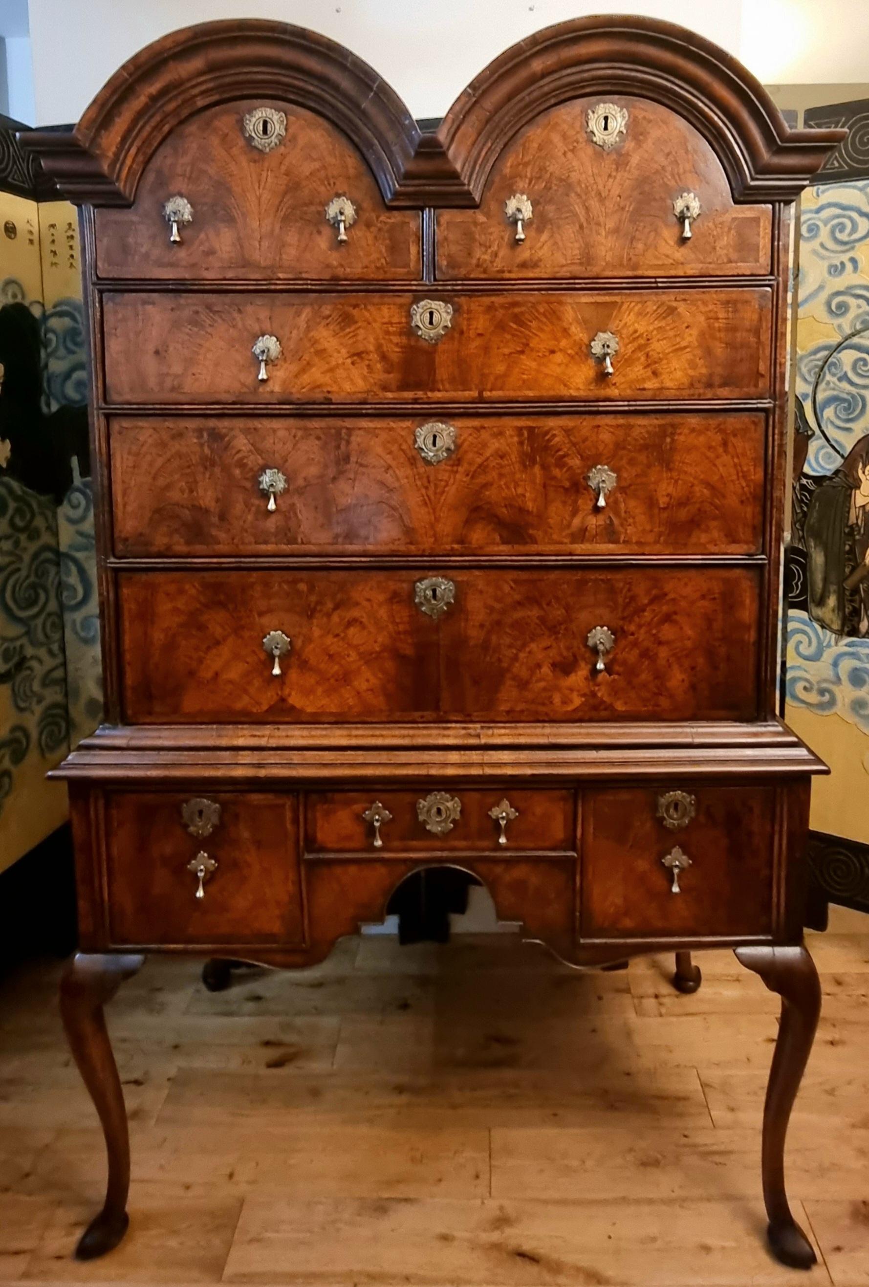 18th Century William & Mary Domed Walnut Chest on Stand For Sale 1