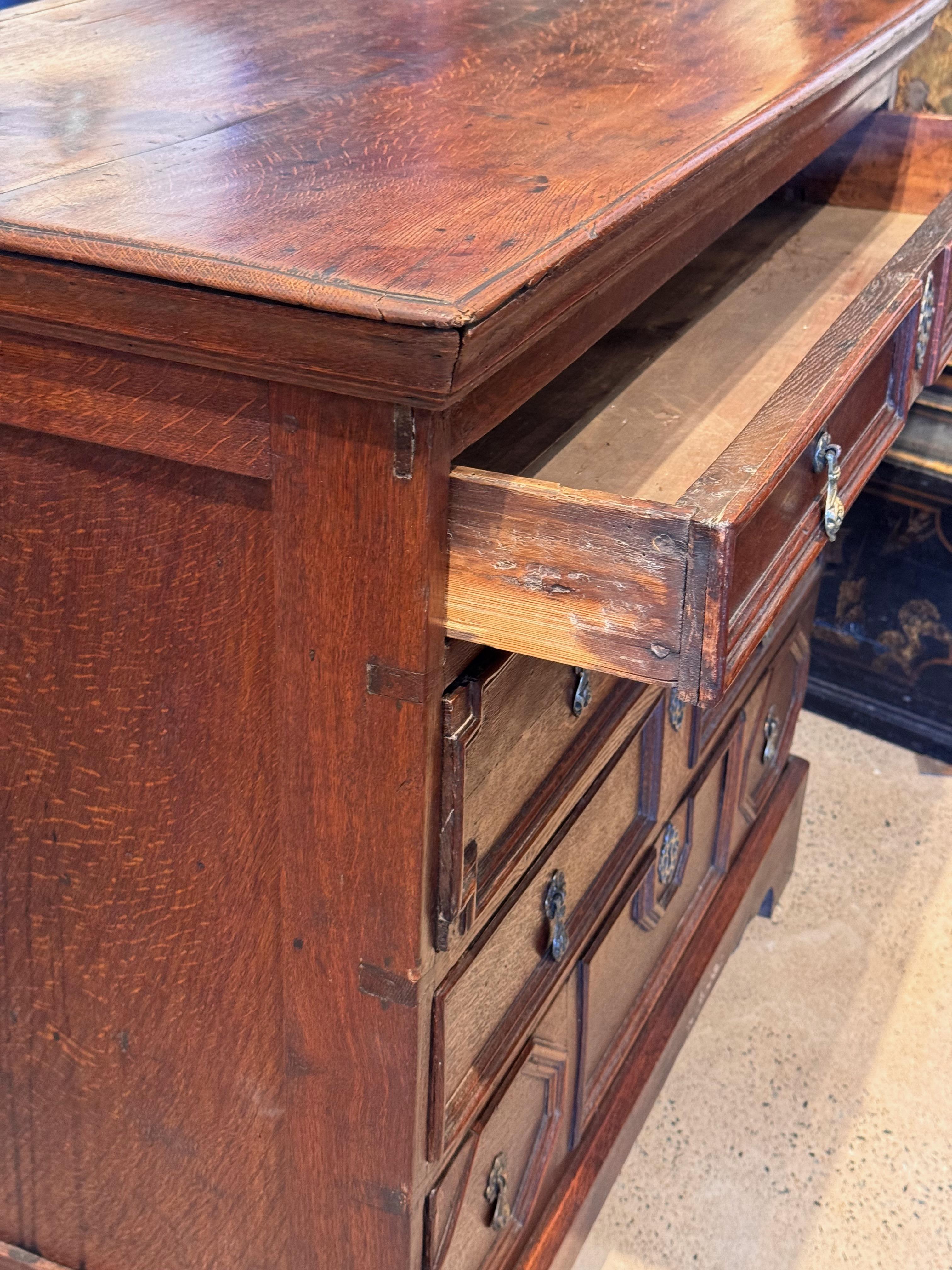 18th Century William & Mary Oak Chest For Sale 5