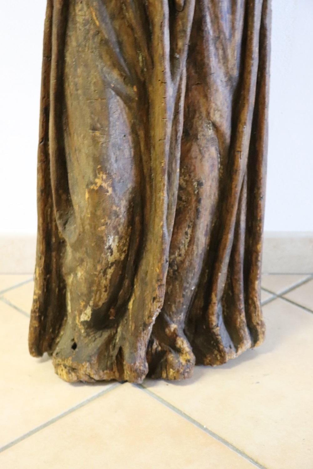 17th Century Wood Italian Antique Religious Sculpture of Saint Francis In Good Condition For Sale In Casale Monferrato, IT
