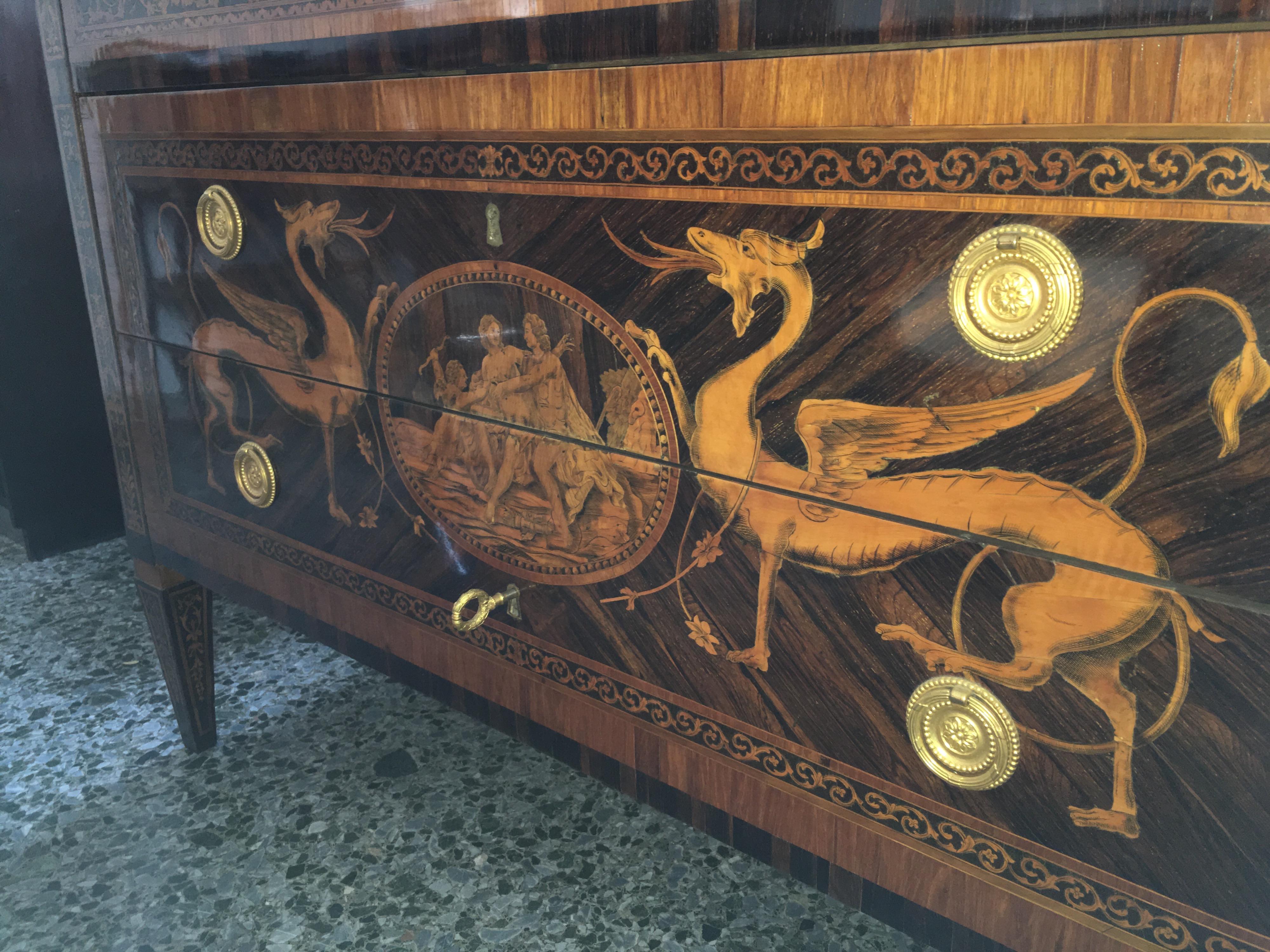 Italian chest of drawers signed, Lombardy, city of Milan, signed and dated (1798) by Giovanni Battista Maroni, son of Carlo Giuseppe, carpenter with workshop in Milan. The subsequent discoveries of furniture signed or attributed to him on a