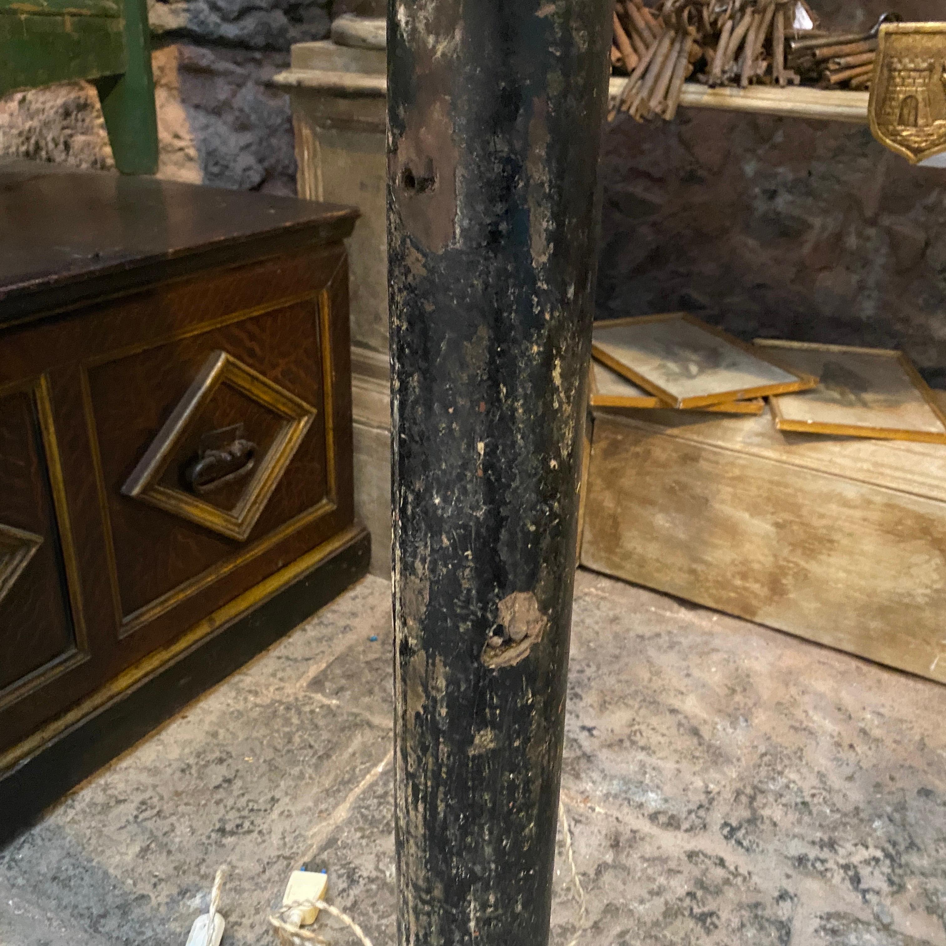 18th Century, Wood Sicilian Torchere Transformed into Floor Lamp For Sale 5